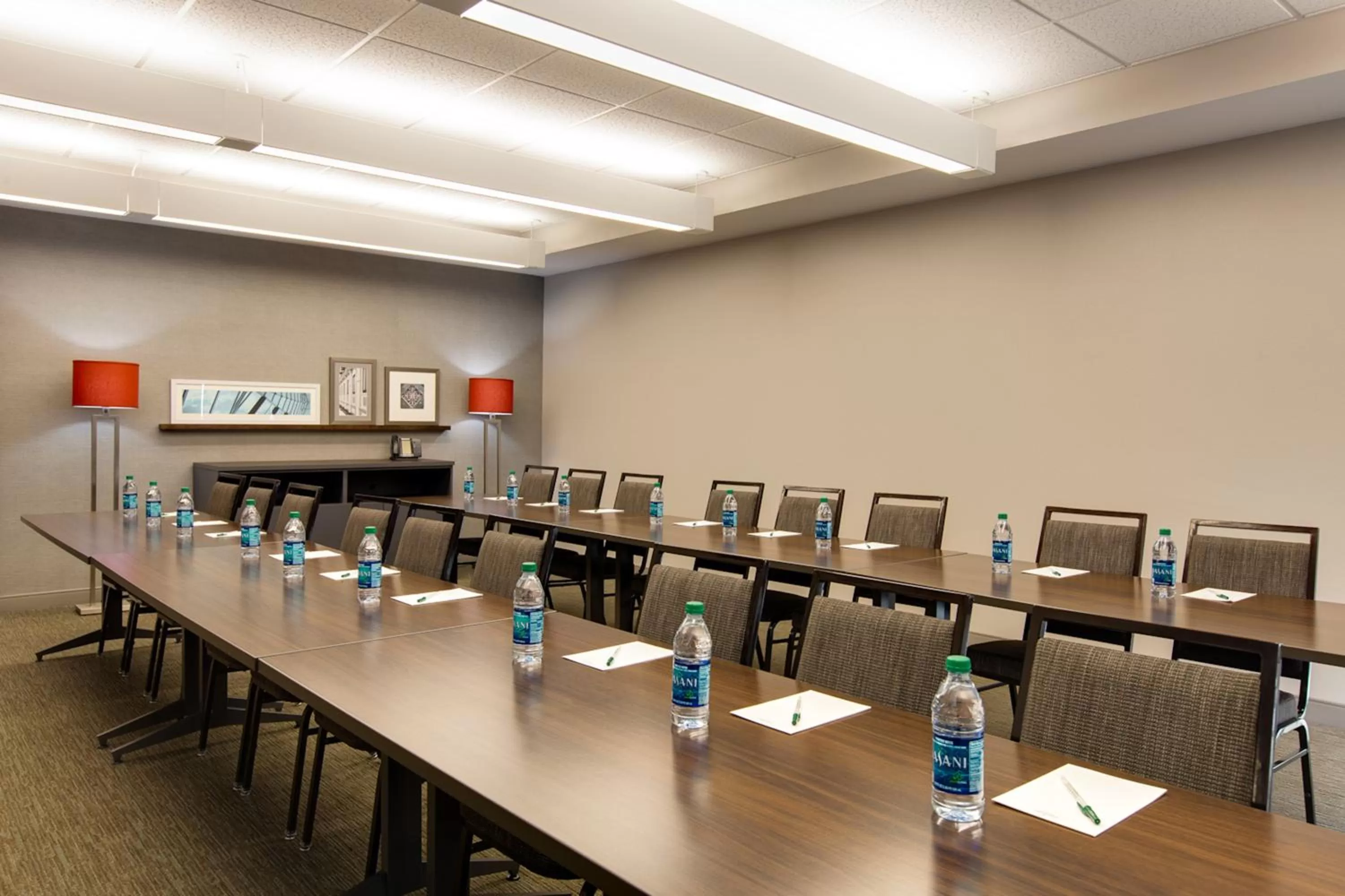 Business facilities in Country Inn & Suites by Radisson, Springfield Southeast