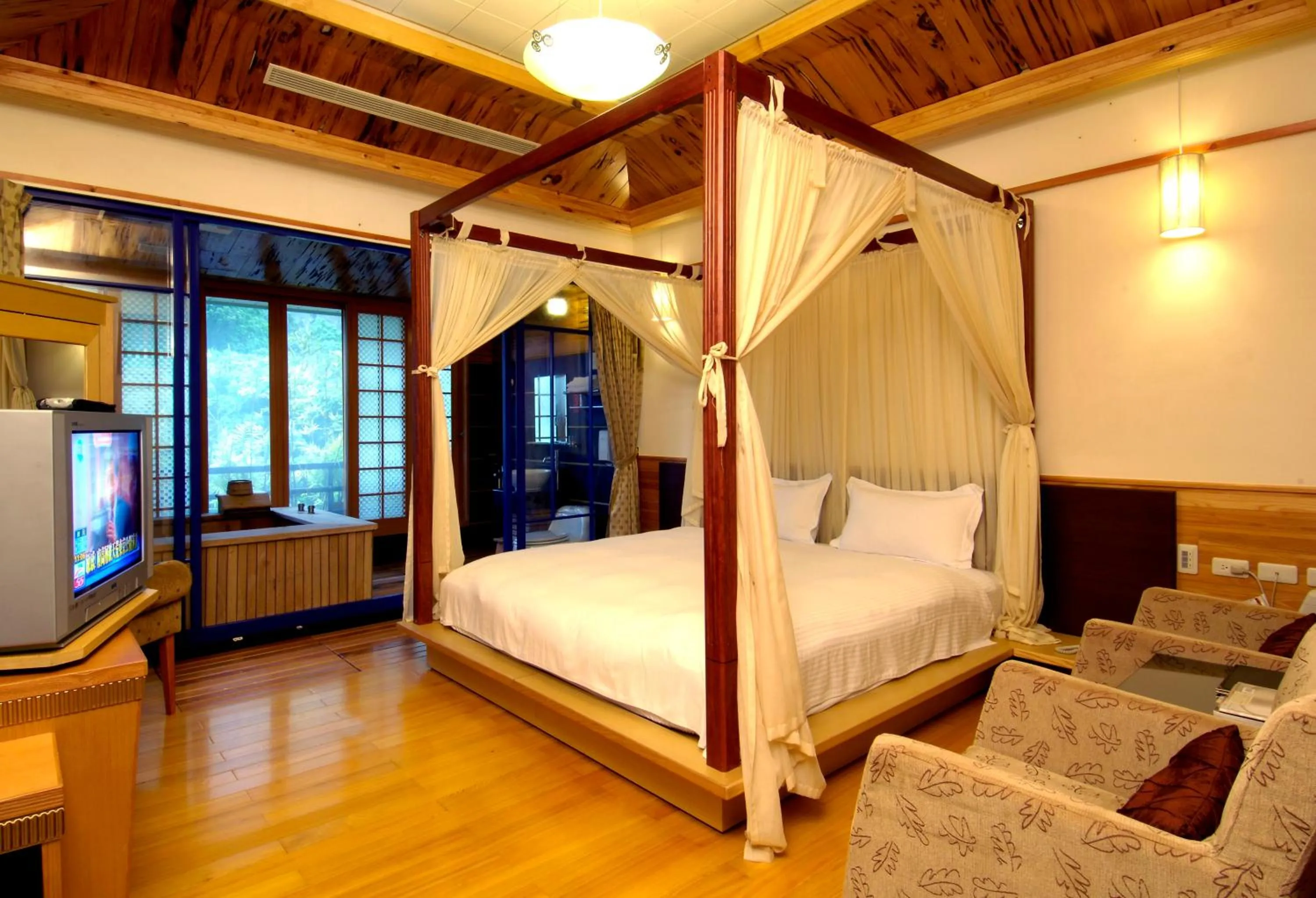 Bed in Full Moon Spa