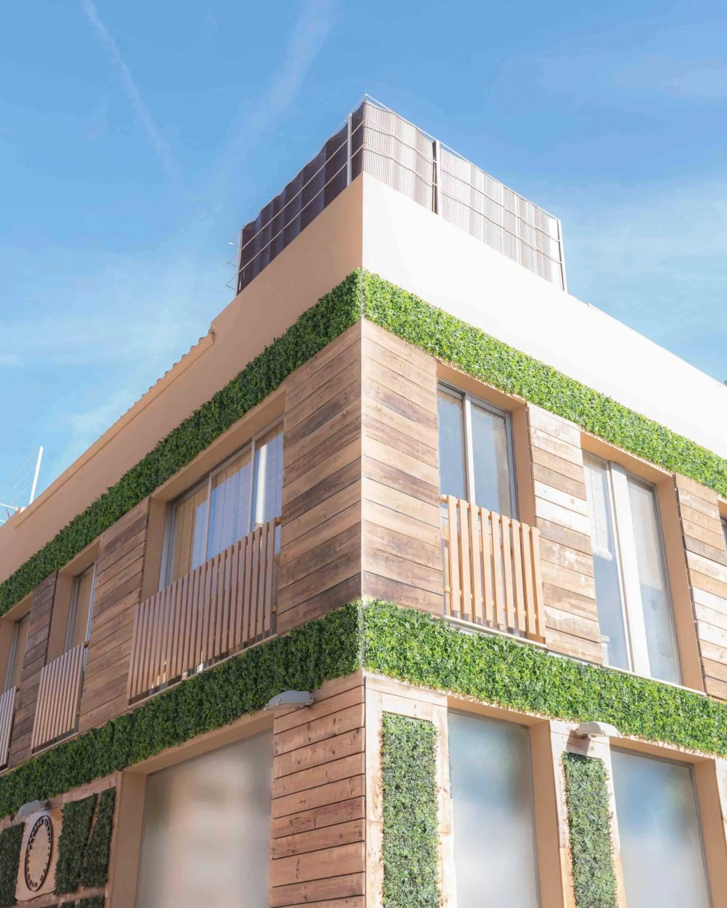 Property Building in Banana Beach Patacona