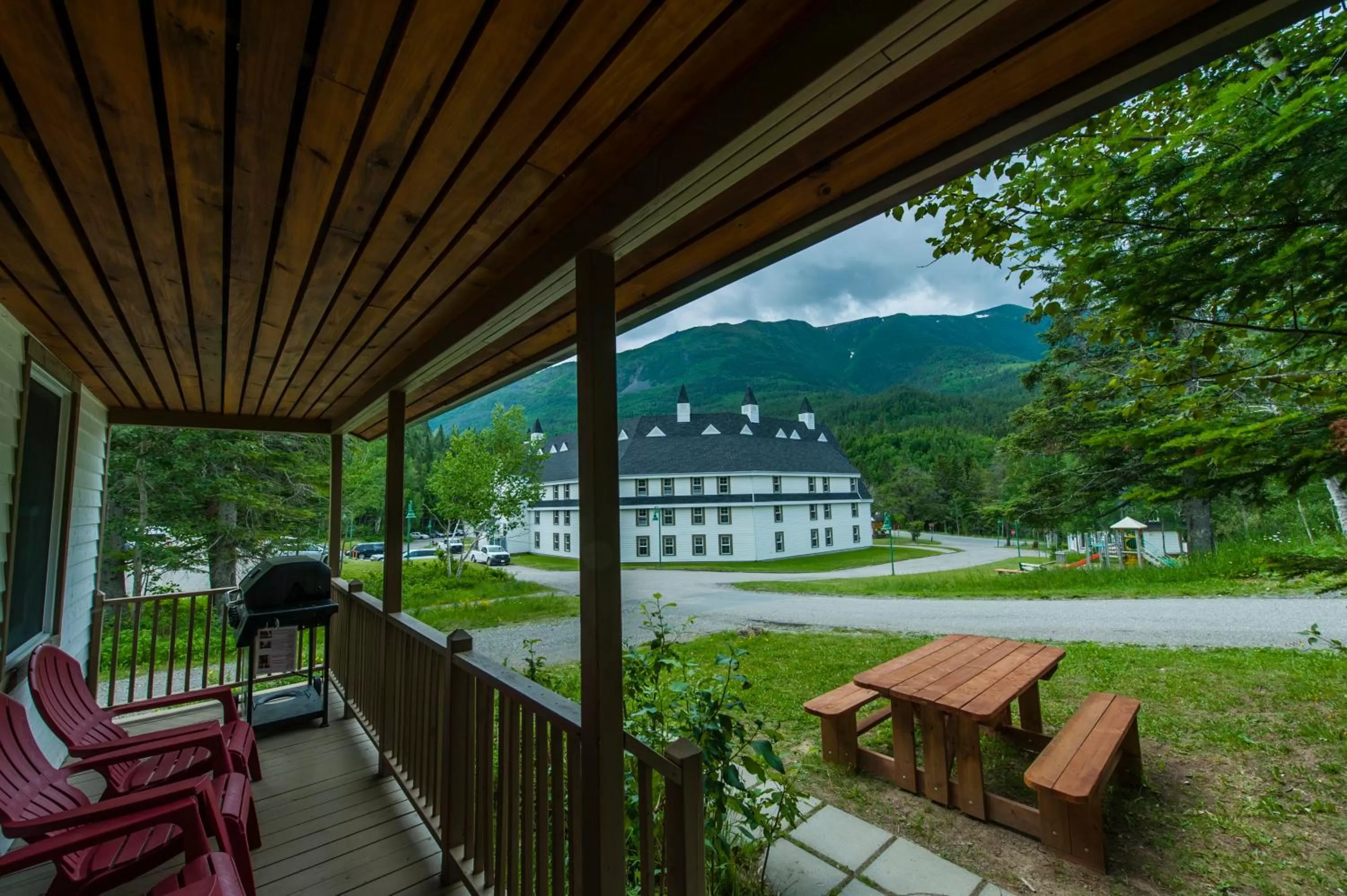 Balcony/Terrace in Gîte du Mont-Albert - Sepaq