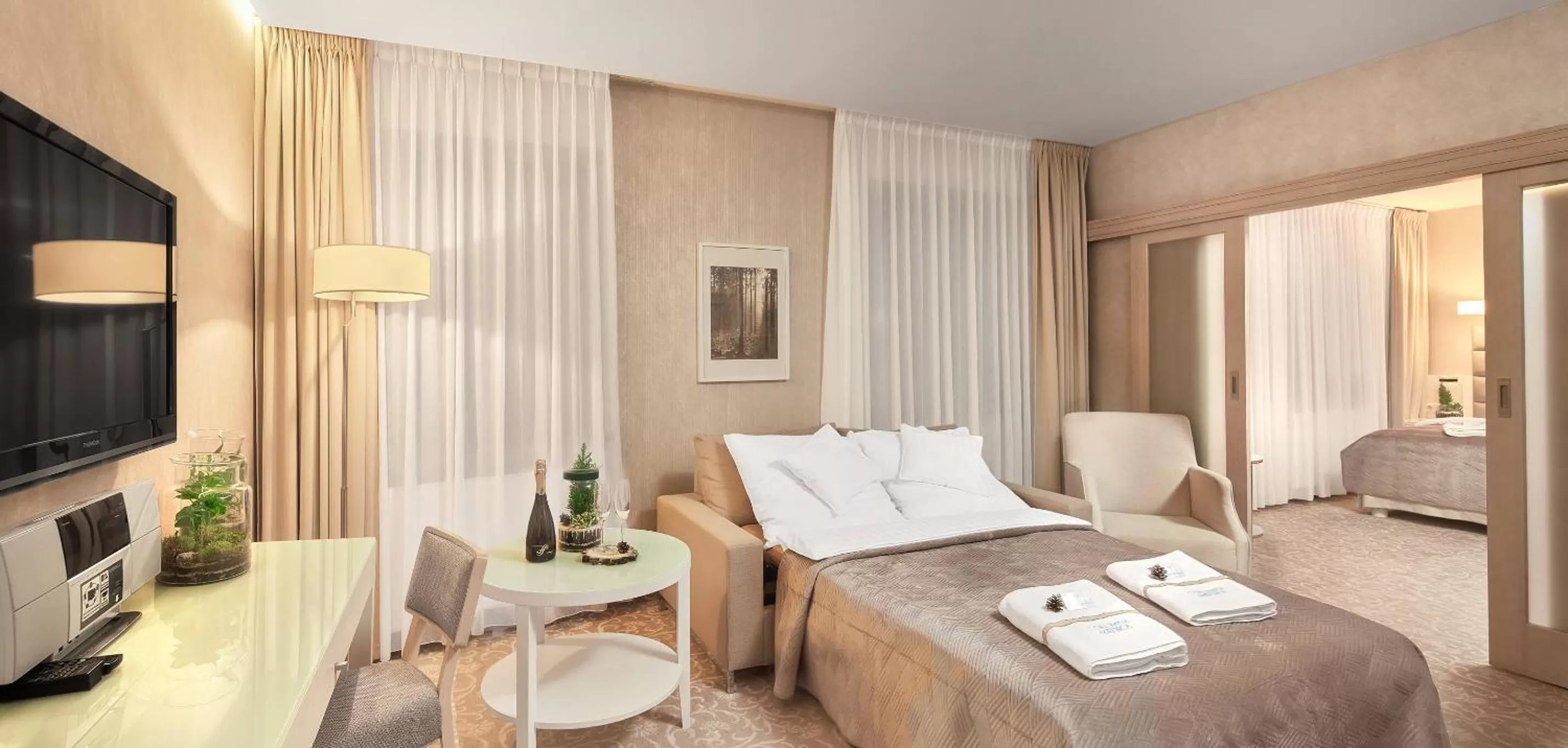 Bed in Columna Medica