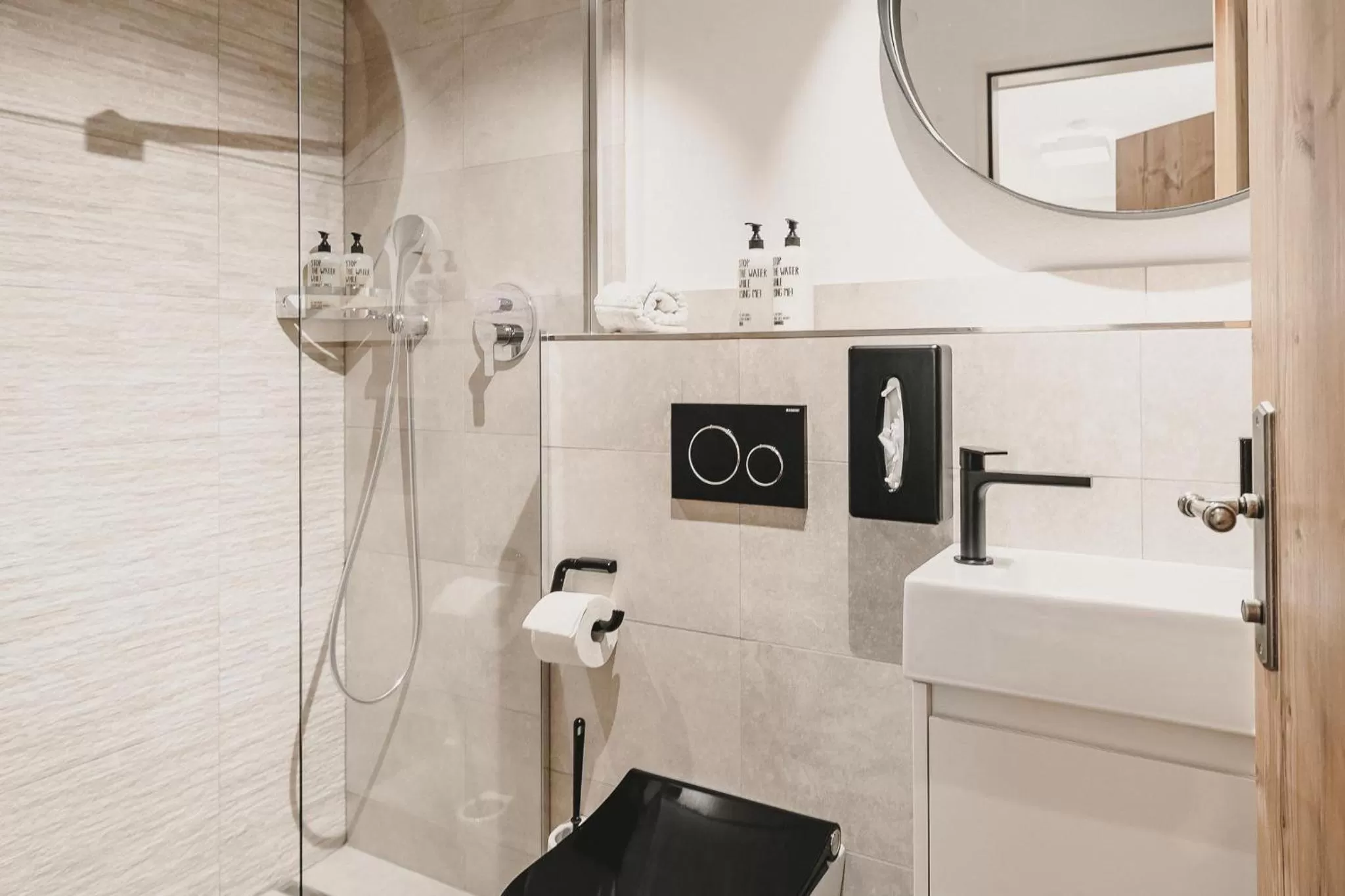 Bathroom in Hotel & Appartements Tiroler Buam