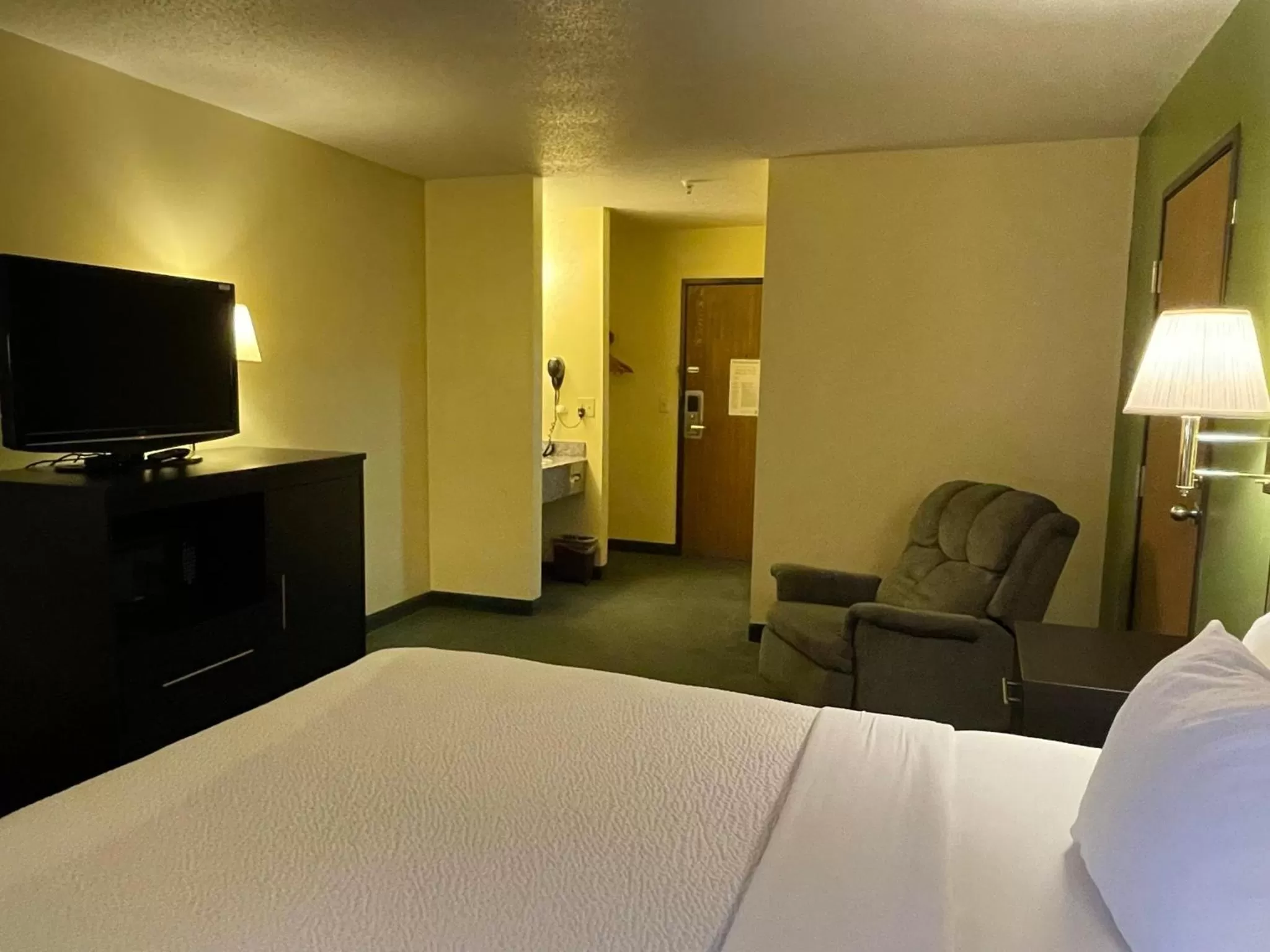 Bed in Super 8 by Wyndham Colby