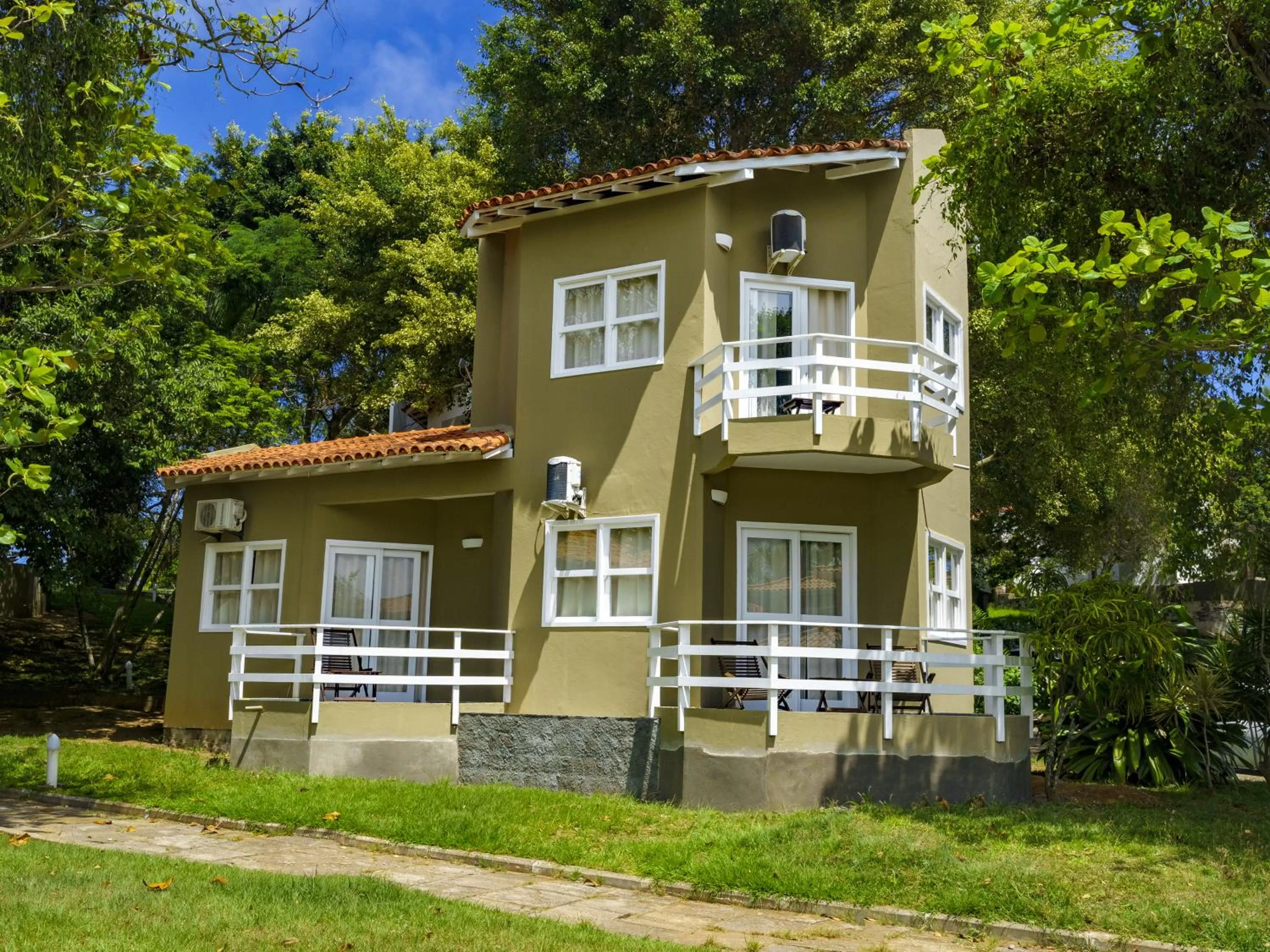 Property building in Apa Pau Brasil