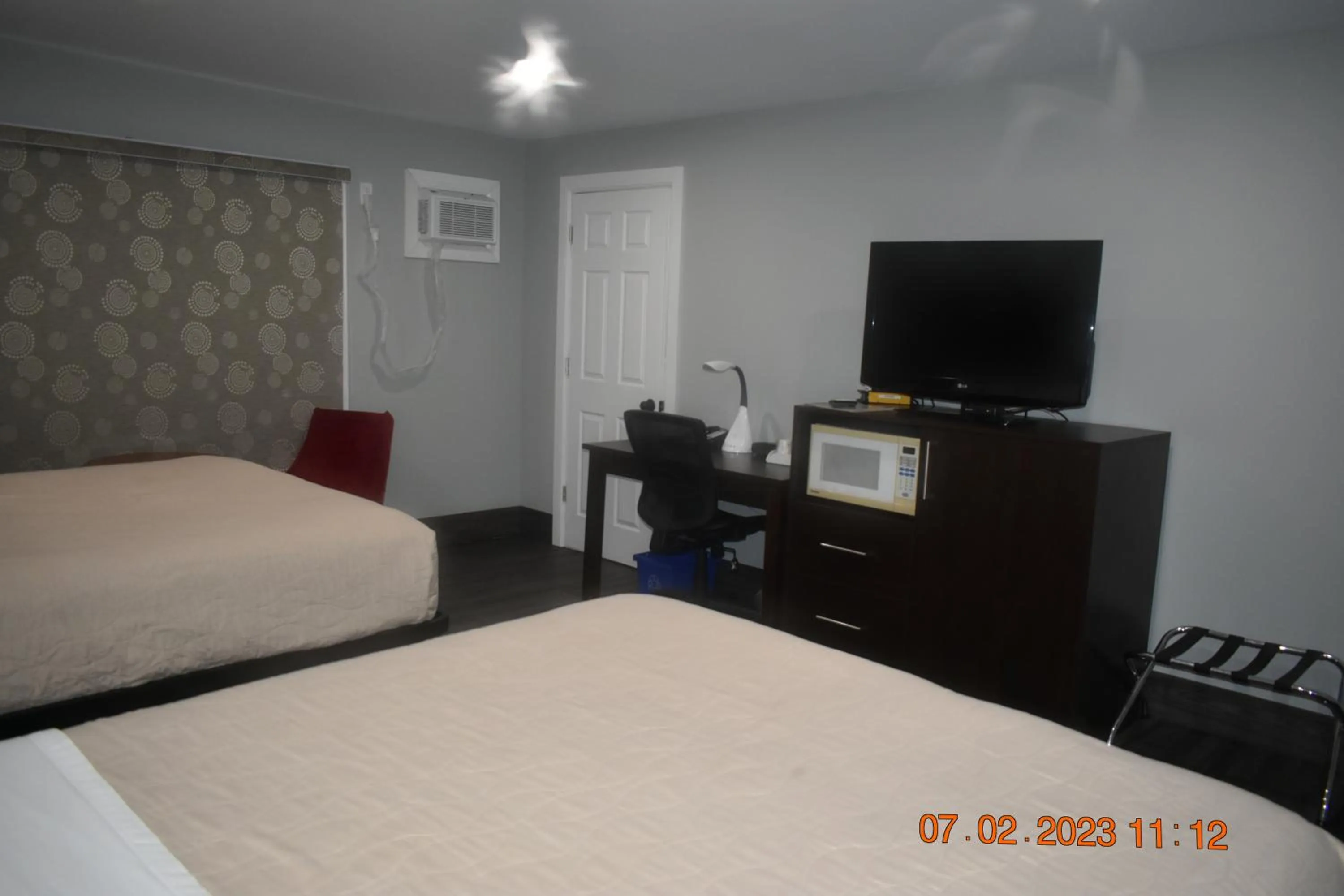 TV and multimedia, Bed in Time Travellers Motel