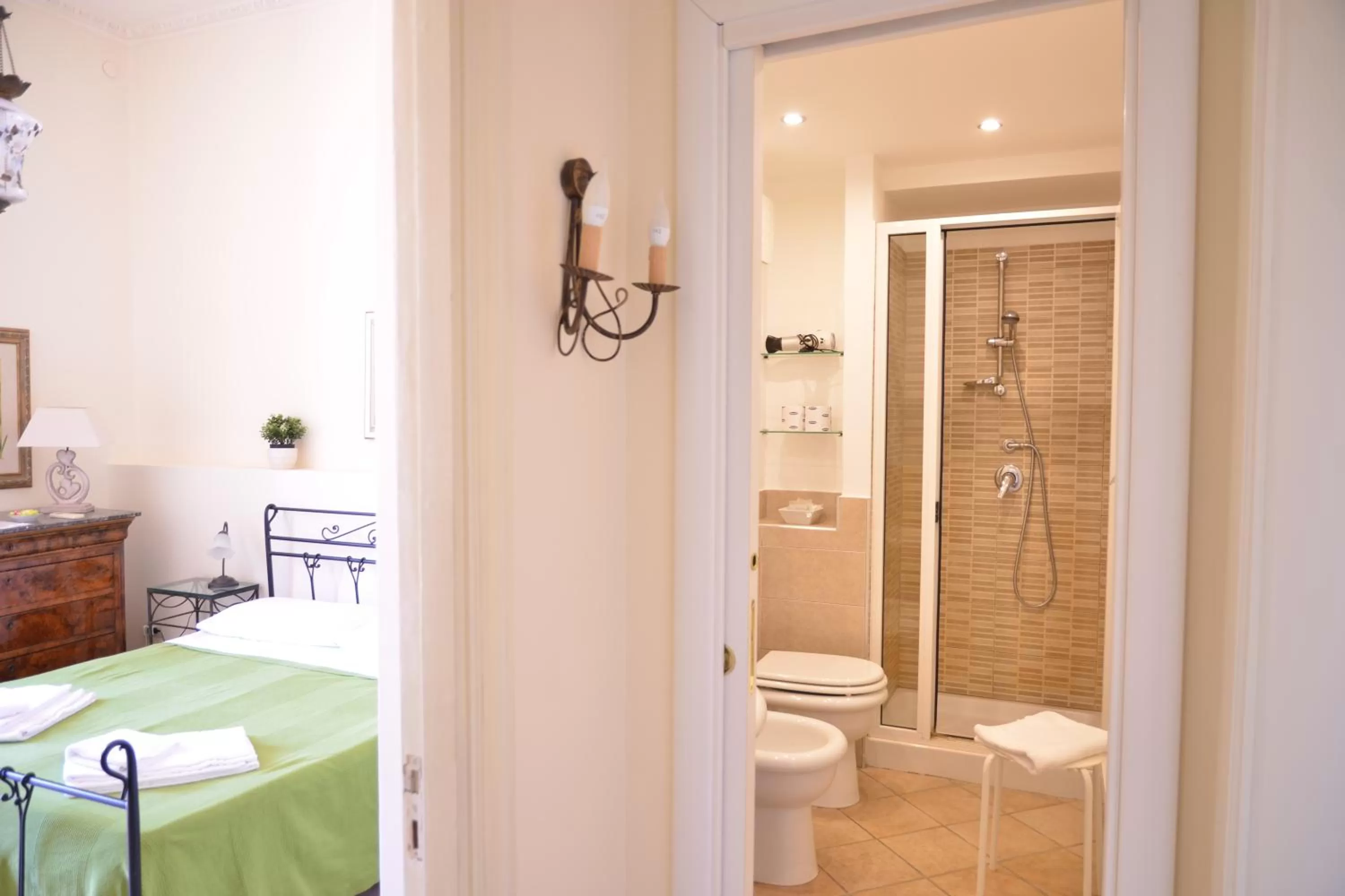 Bathroom in B&B al Teatro Massimo