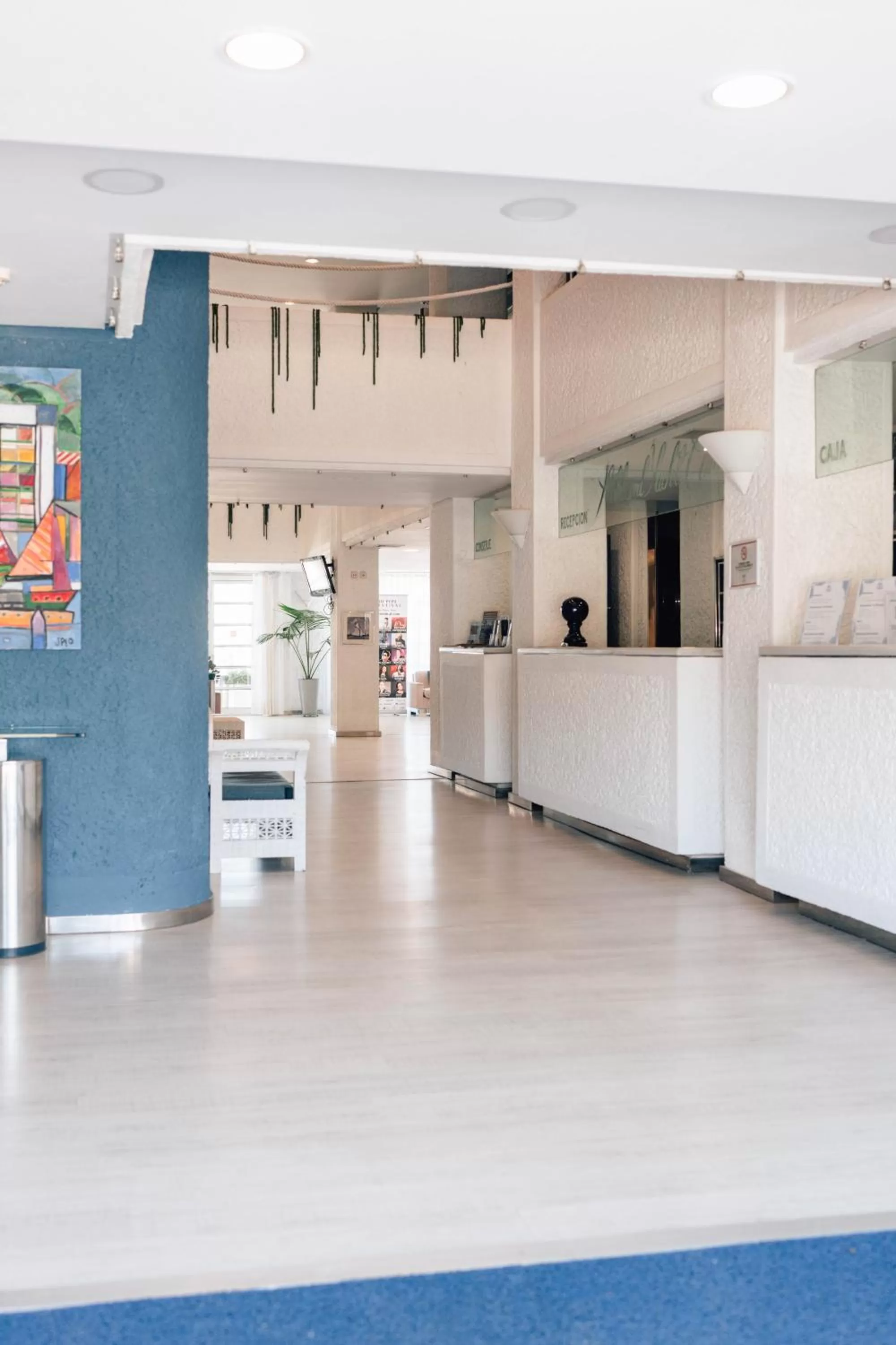 Lobby or reception in Hotel Puerto Sherry