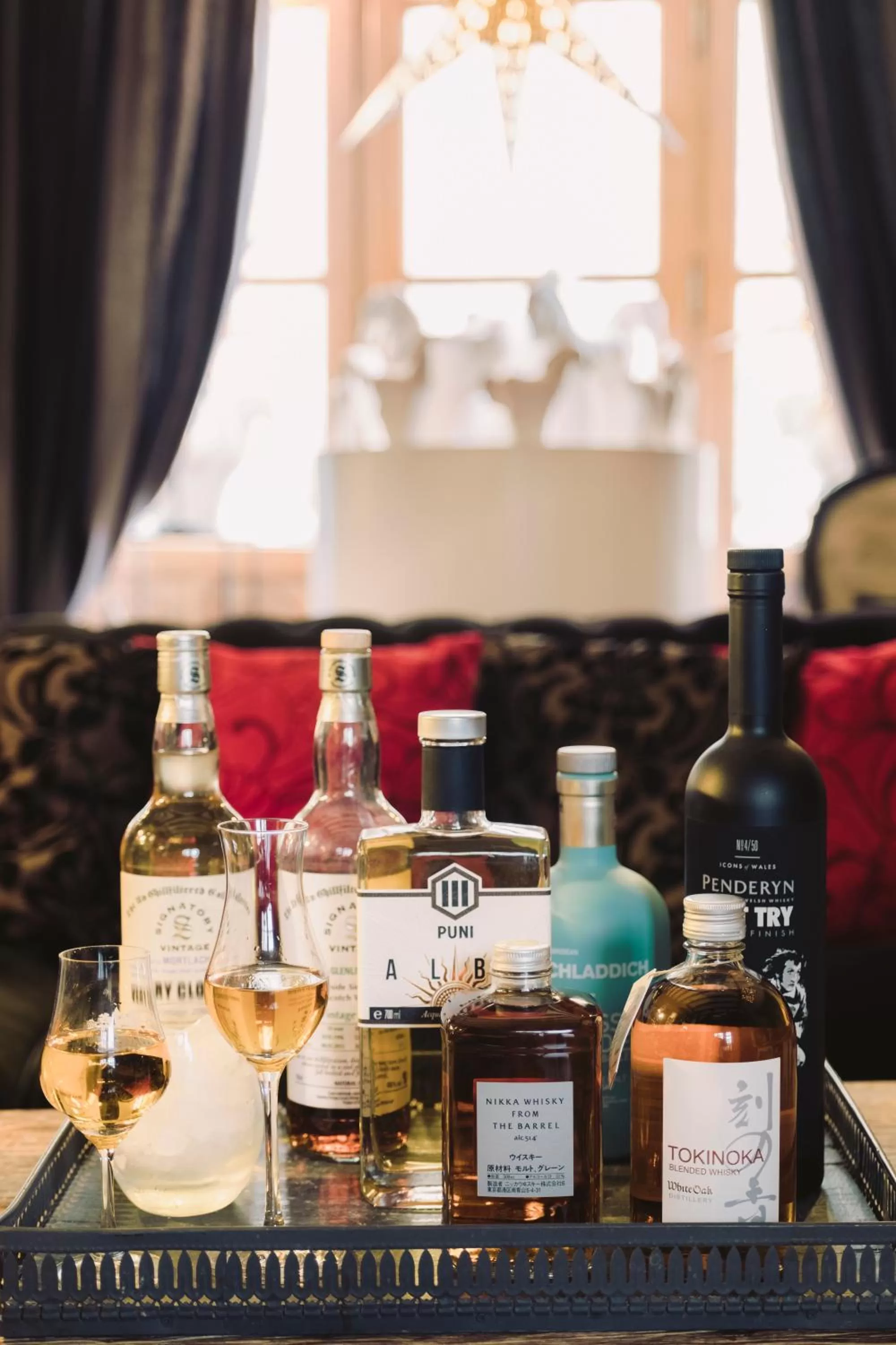 Lounge or bar in Hôtel Saint Pierre Boutique-Hôtel