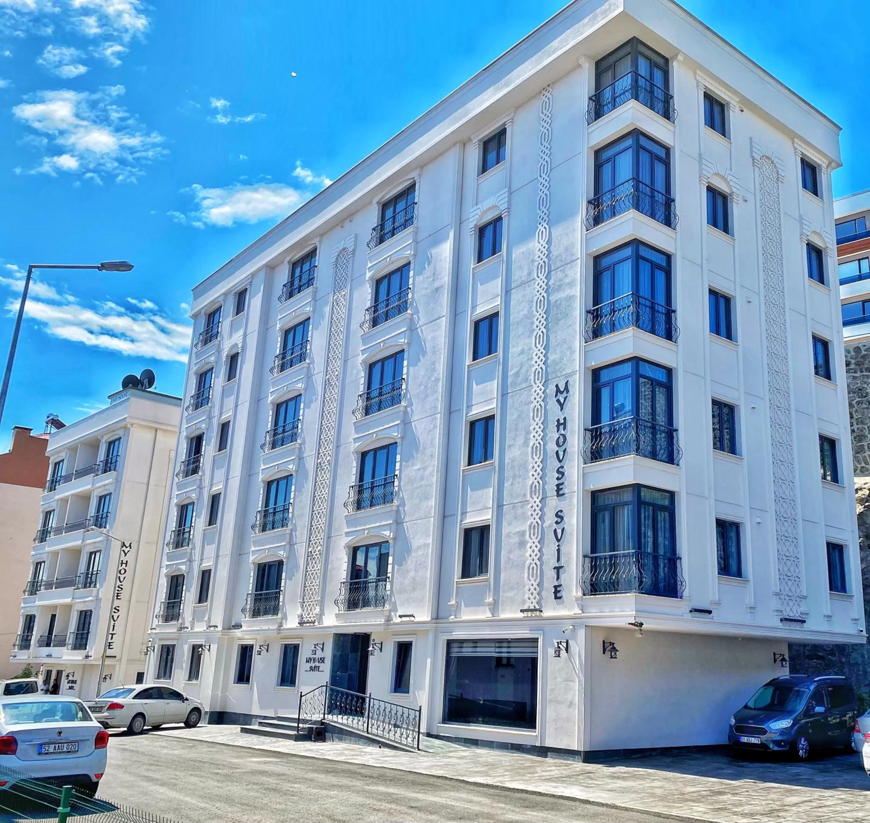 Property building in My House Suite