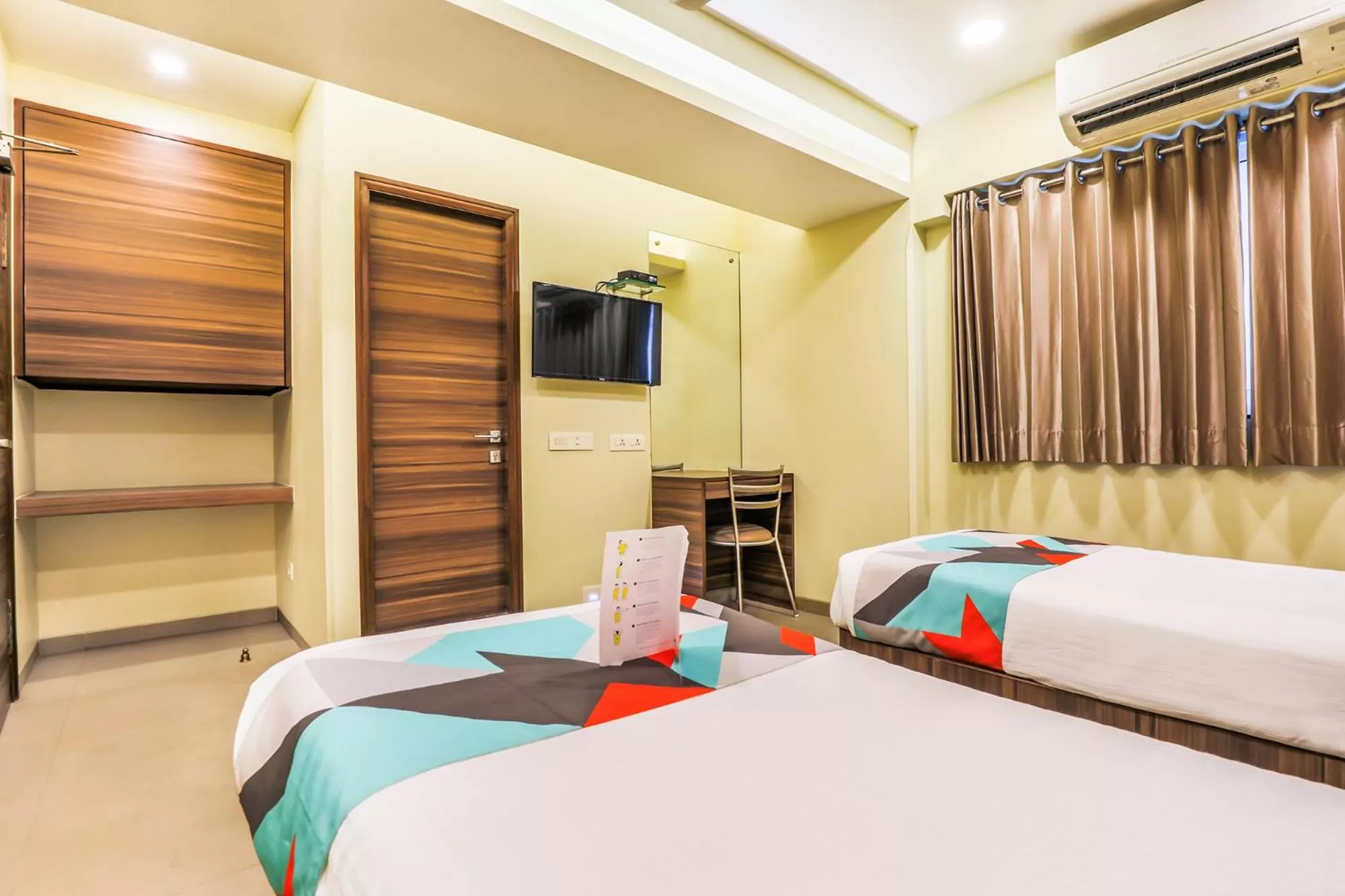 Bedroom, Bed in FabHotel Landmark Guestline Vashi