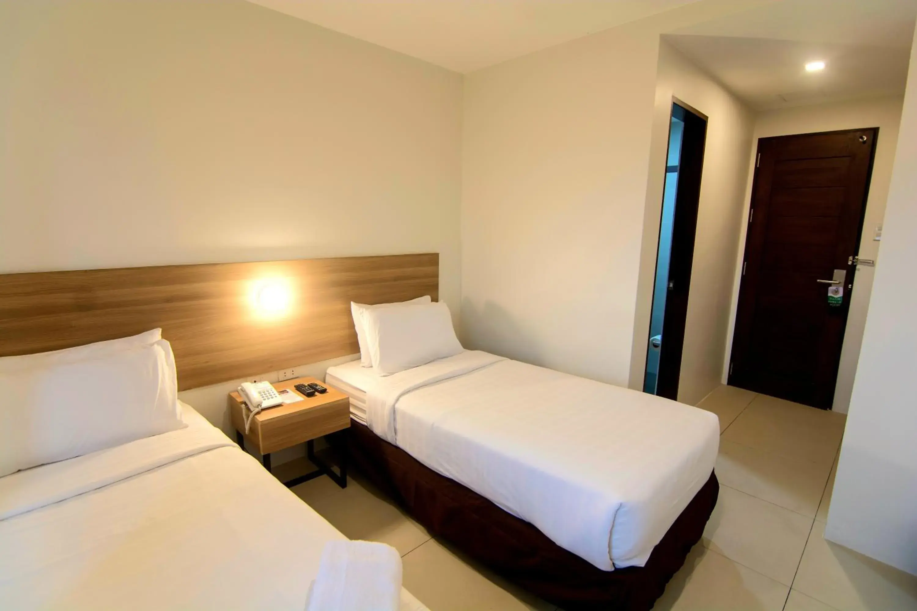 Standard Double or Twin Room in Mango Suites Standard Double or Twin Room in Mango Suites