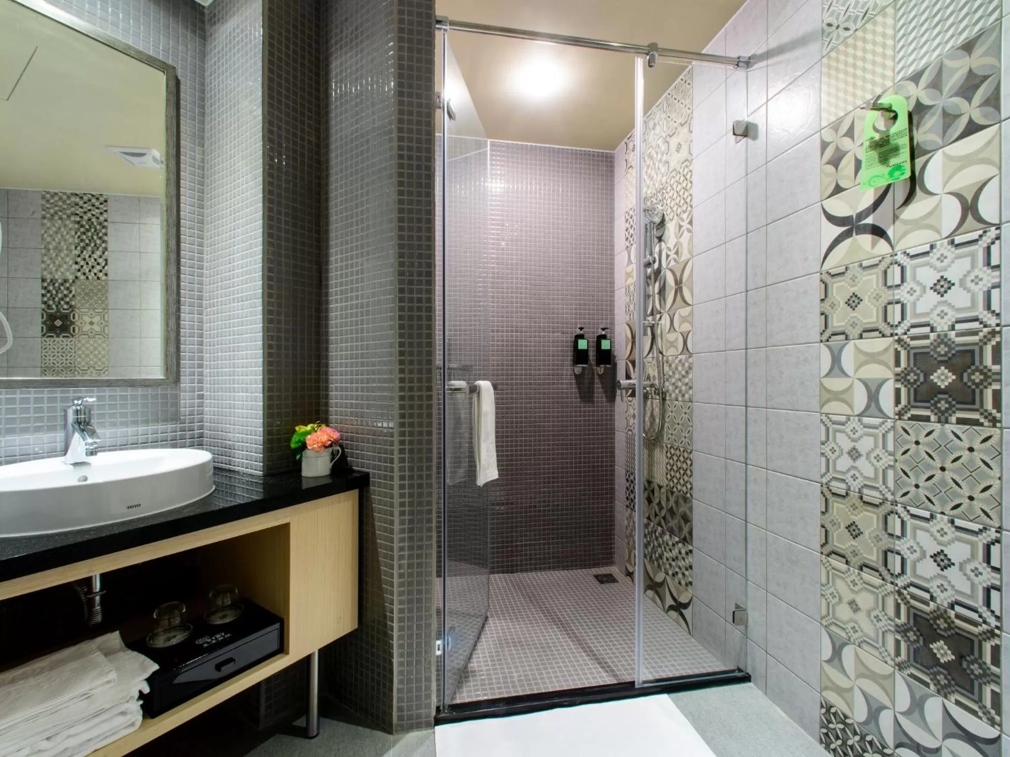 Shower in Stay Hotel - Taichung Zhongqing