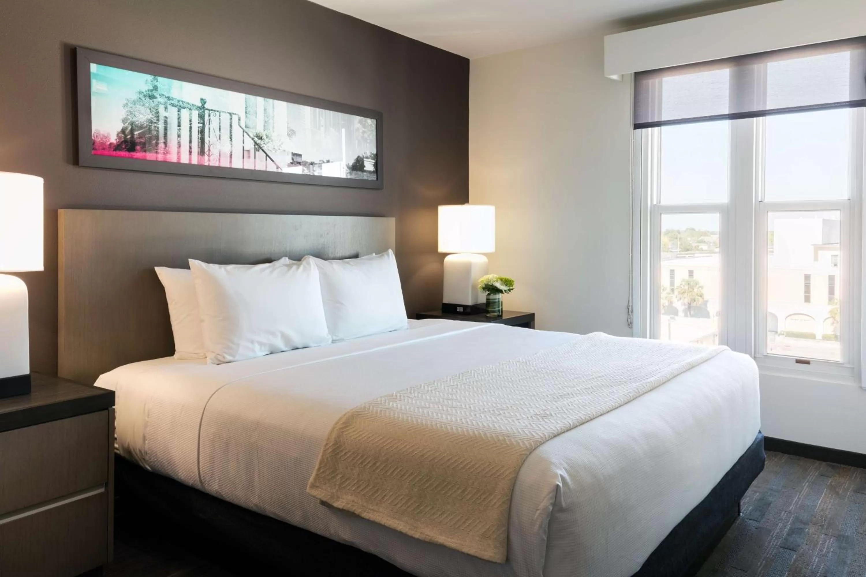 Photo of the whole room, Bed in Hyatt House Charleston - Historic District