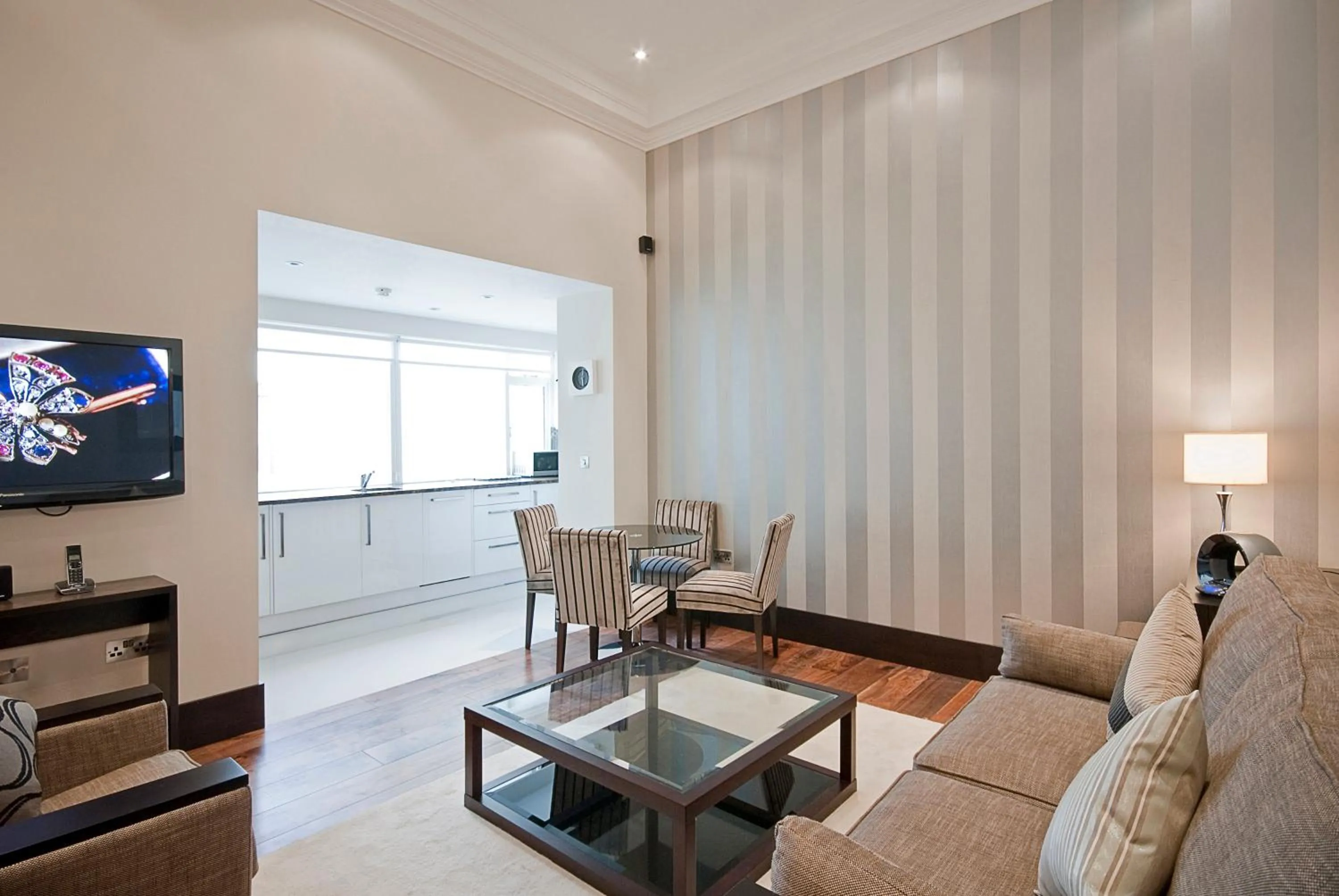 Living room in 130 Queen's Gate Apartments