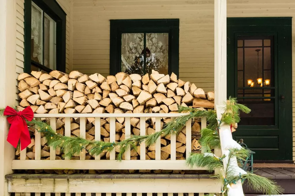 Property building in Snow Goose Bed and Breakfast