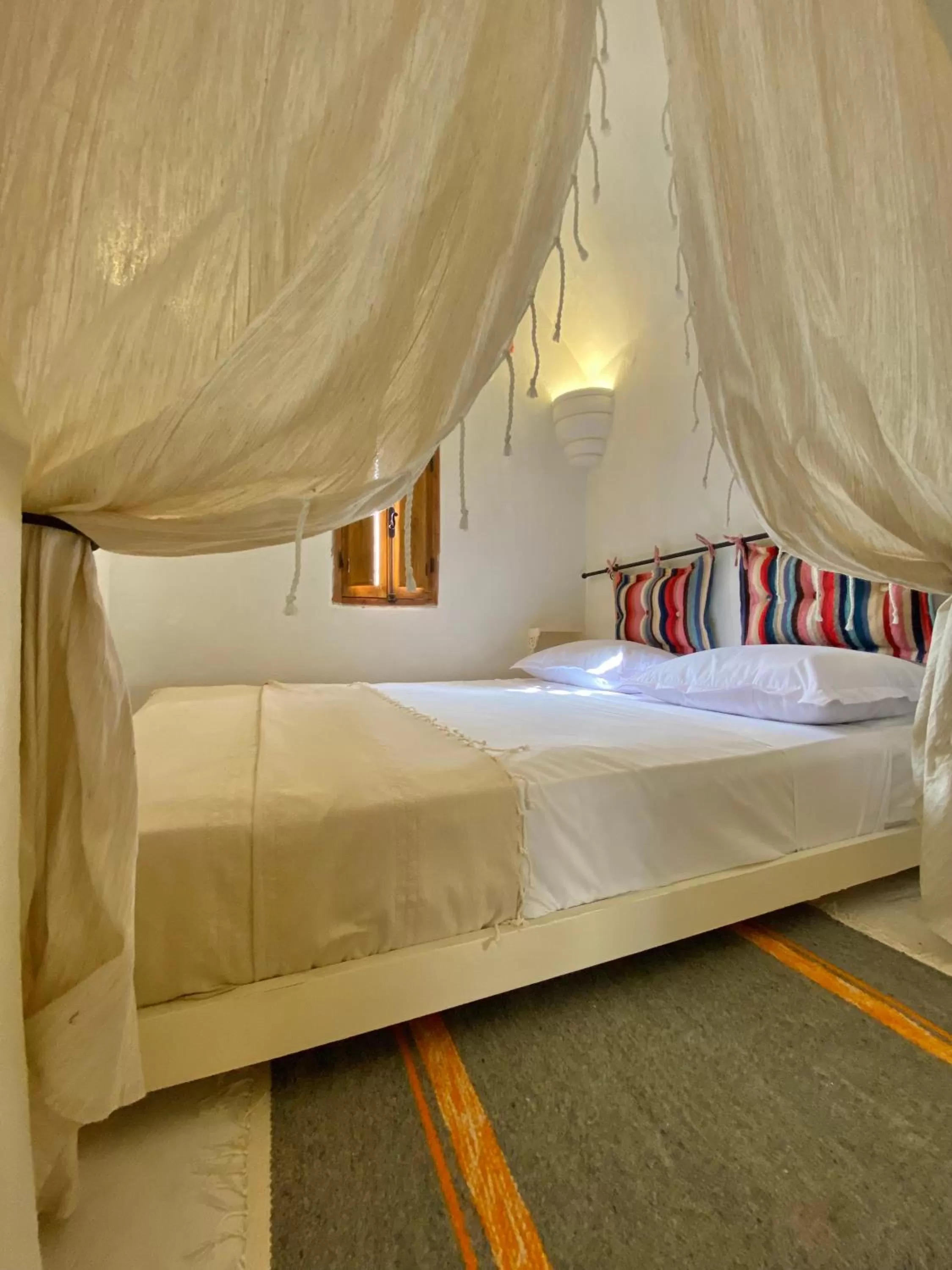 Bed in Hôtel Djerba Authentique - Au centre de Midoun