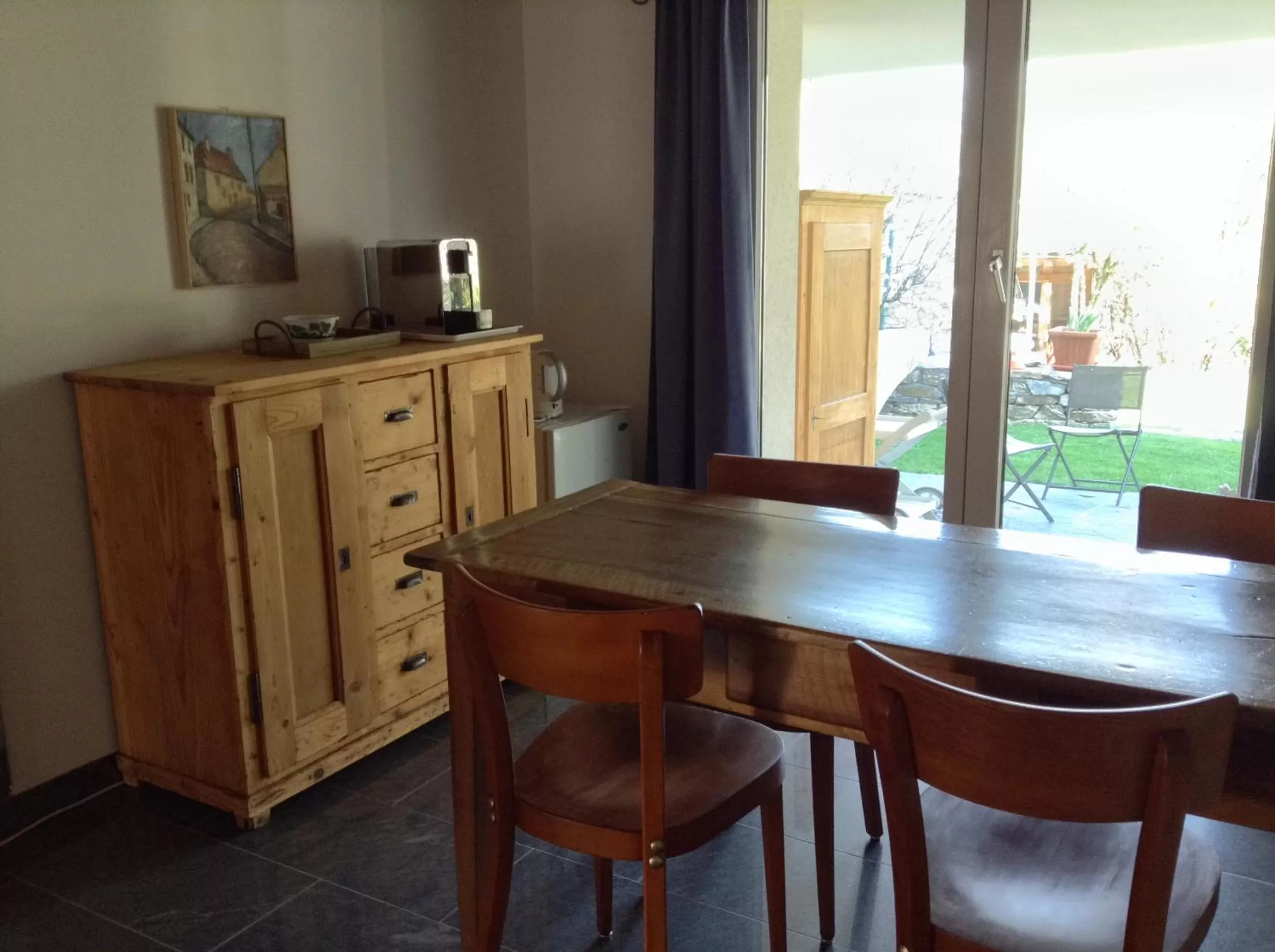 Dining area in BnB Chantevent