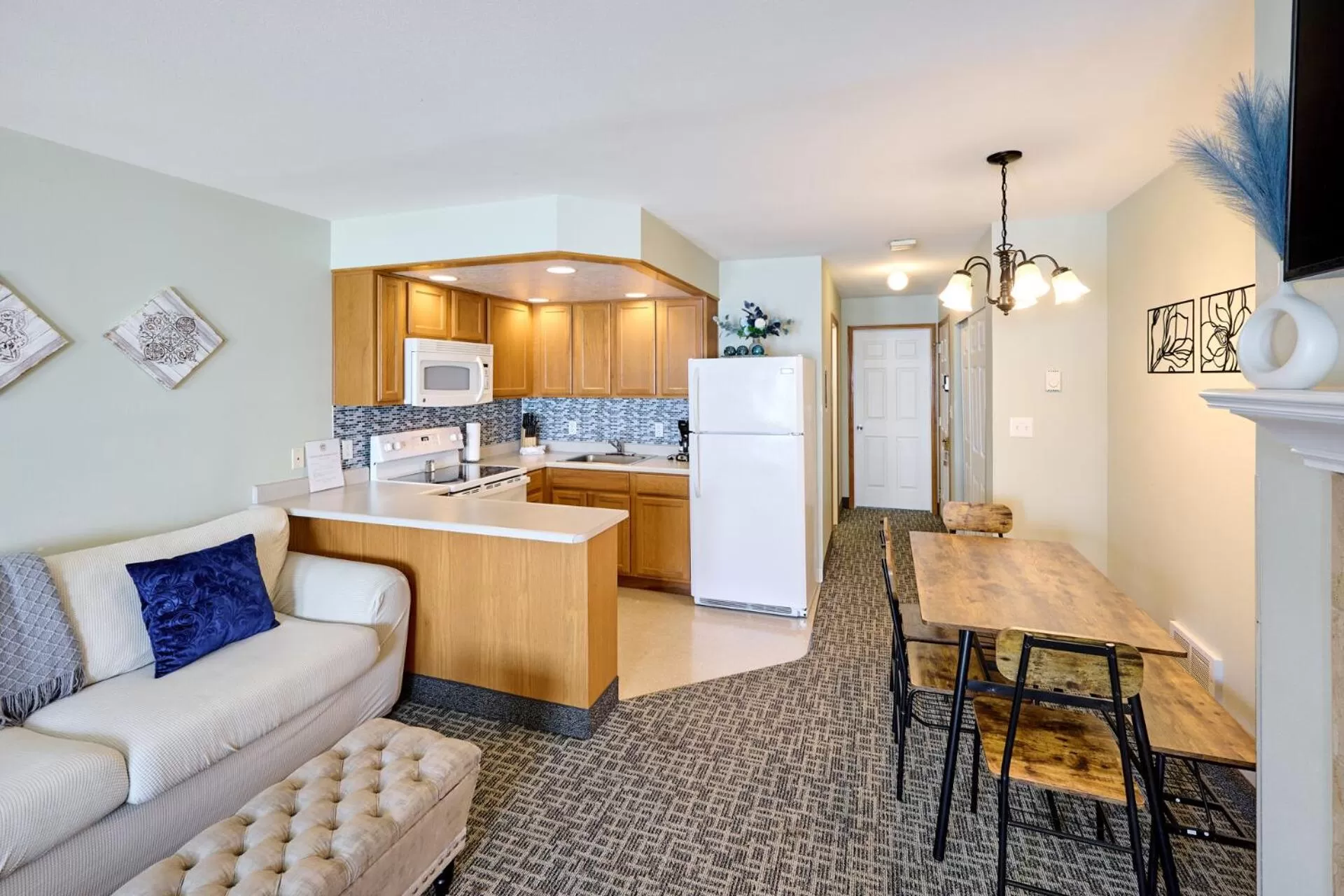 Kitchen or kitchenette, Kitchen/Kitchenette in D Sands Rentals