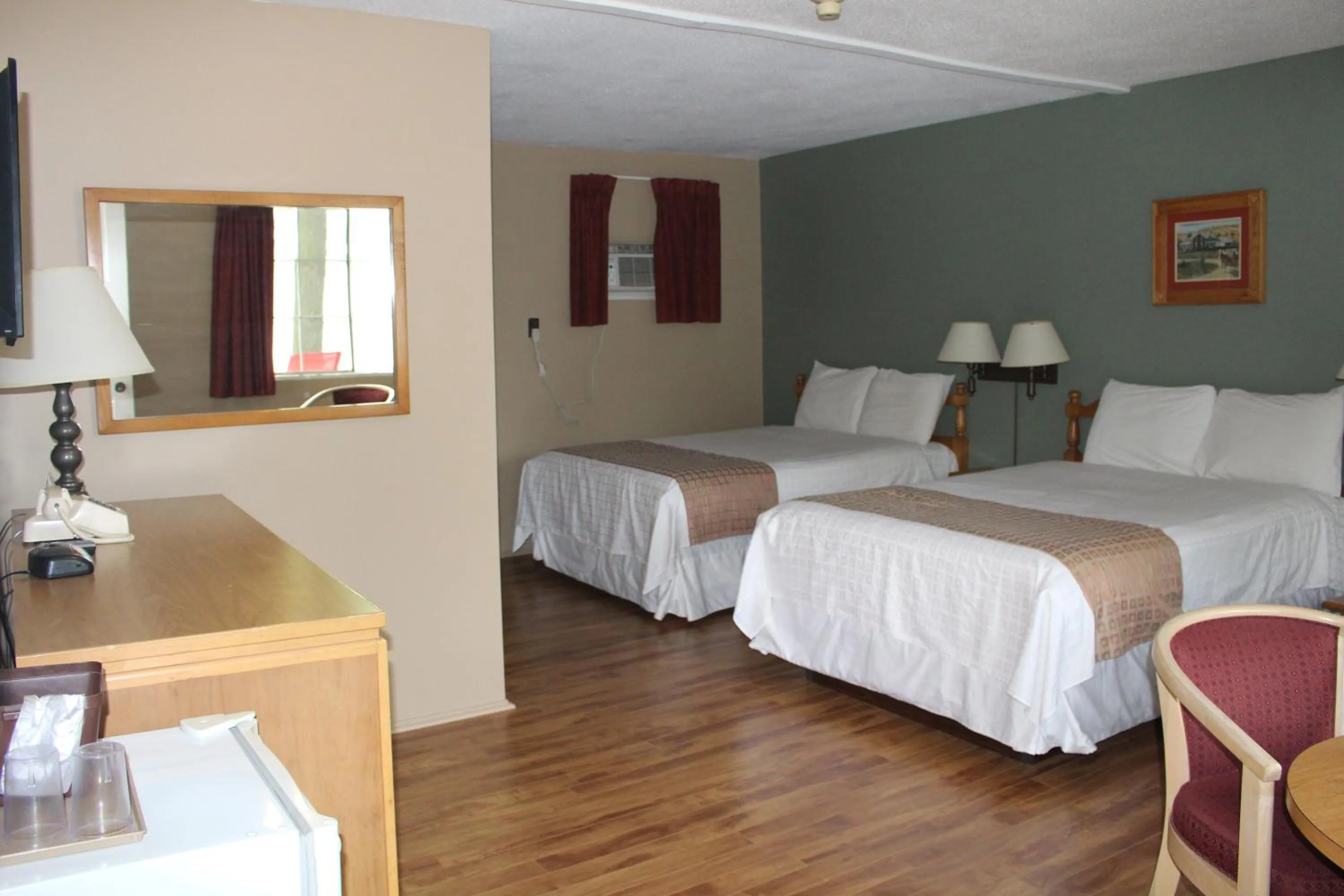 Colonial Resort-1000Islands