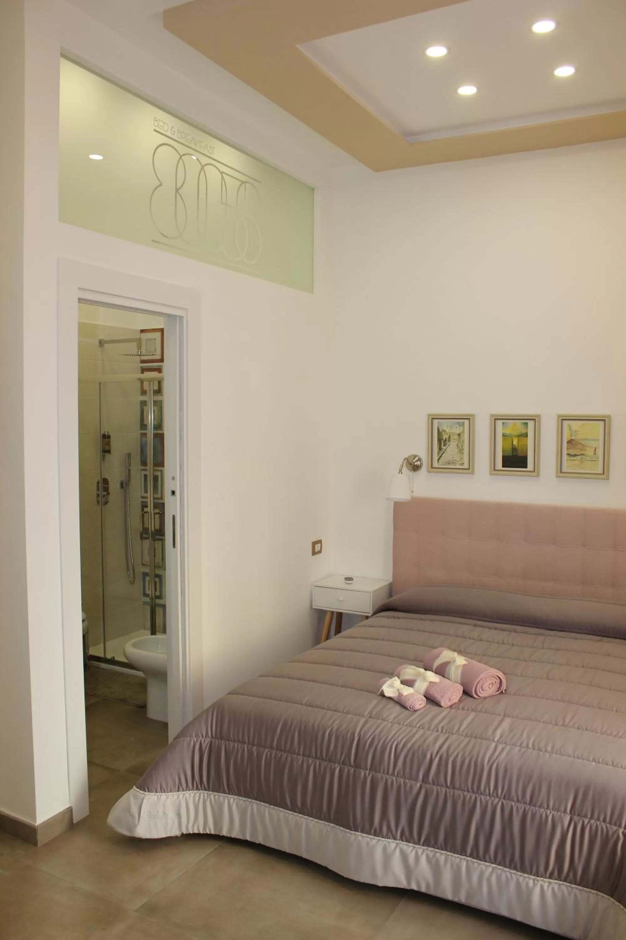 Bed in B&B 80056 Ercolano