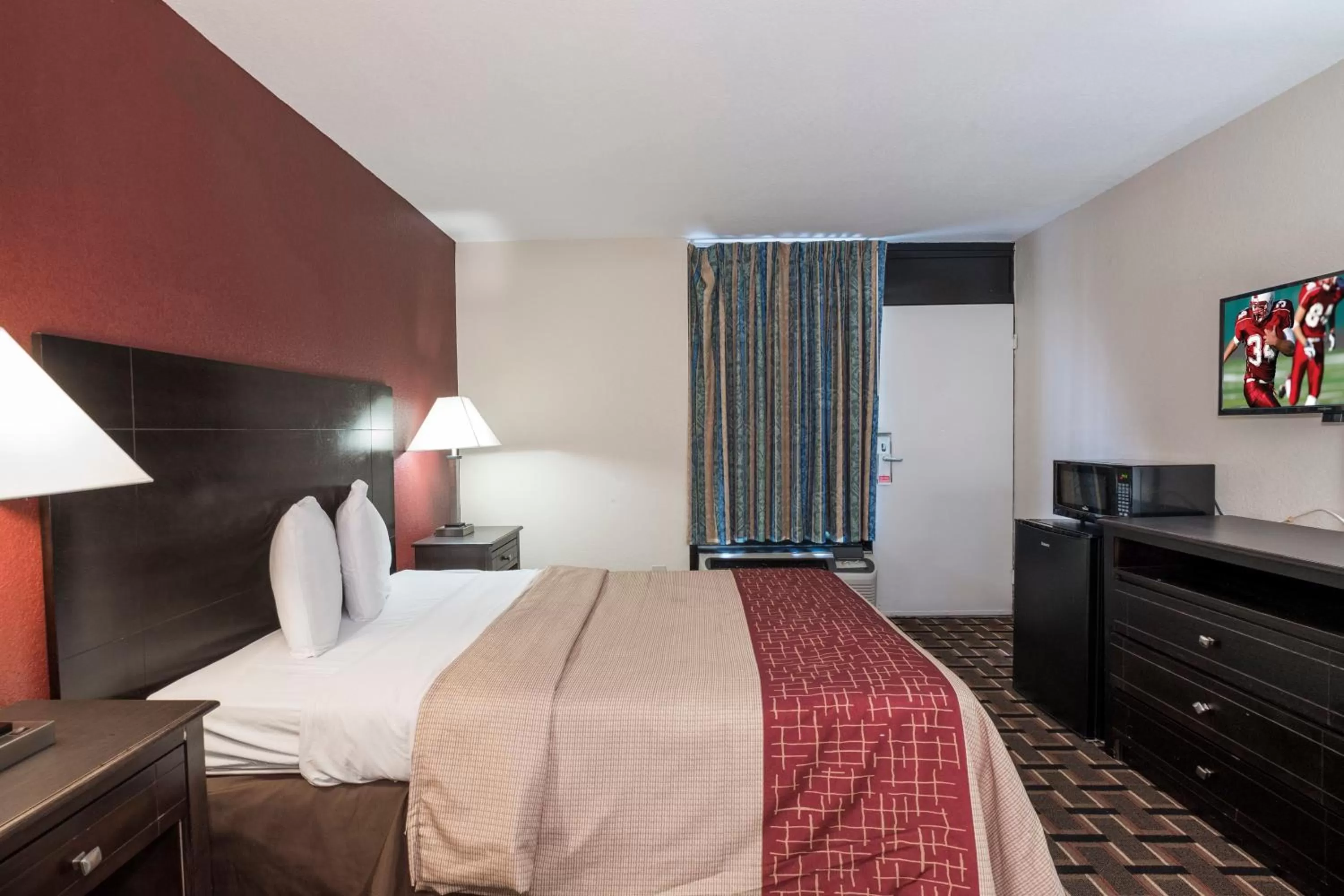 Standard Room with One Double Bed Smoking in Red Roof Inn Mobile - Midtown
