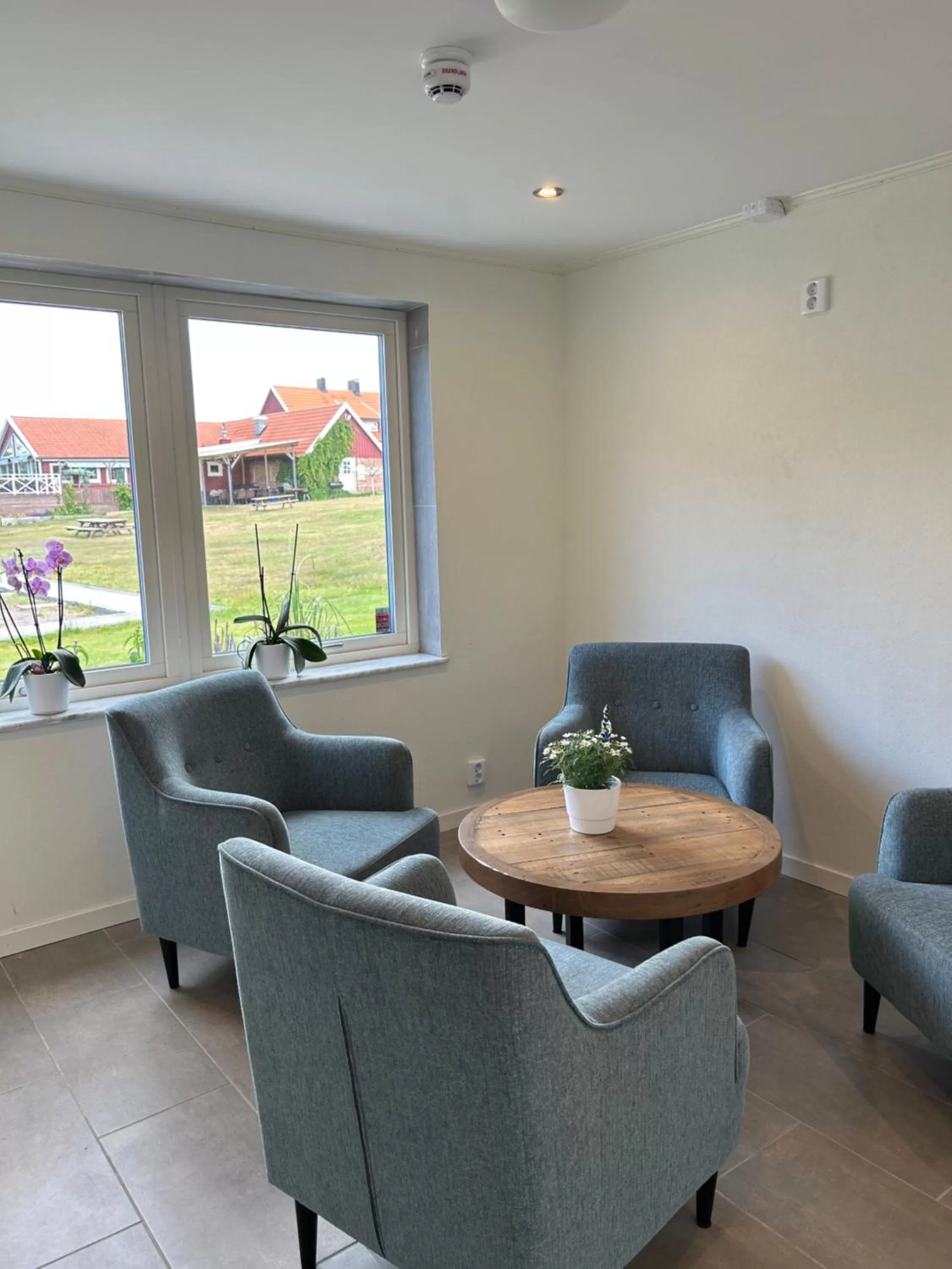 Seating area in Solstickan Hotell & Vandrarhem