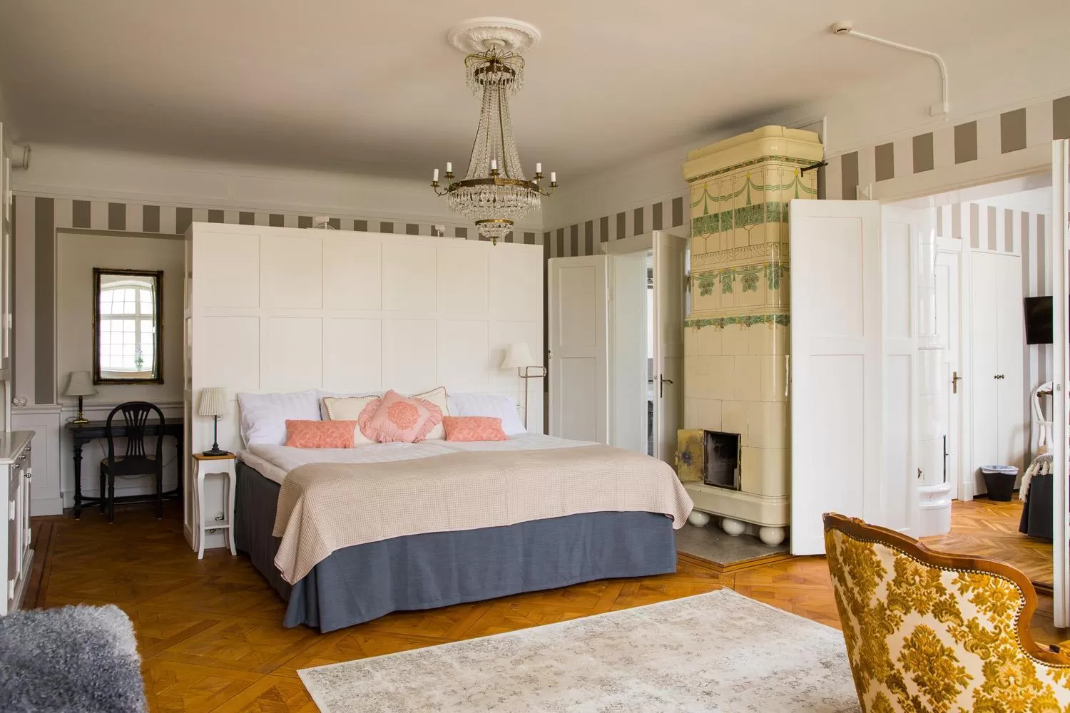 Bed in Hotell Breda Blick