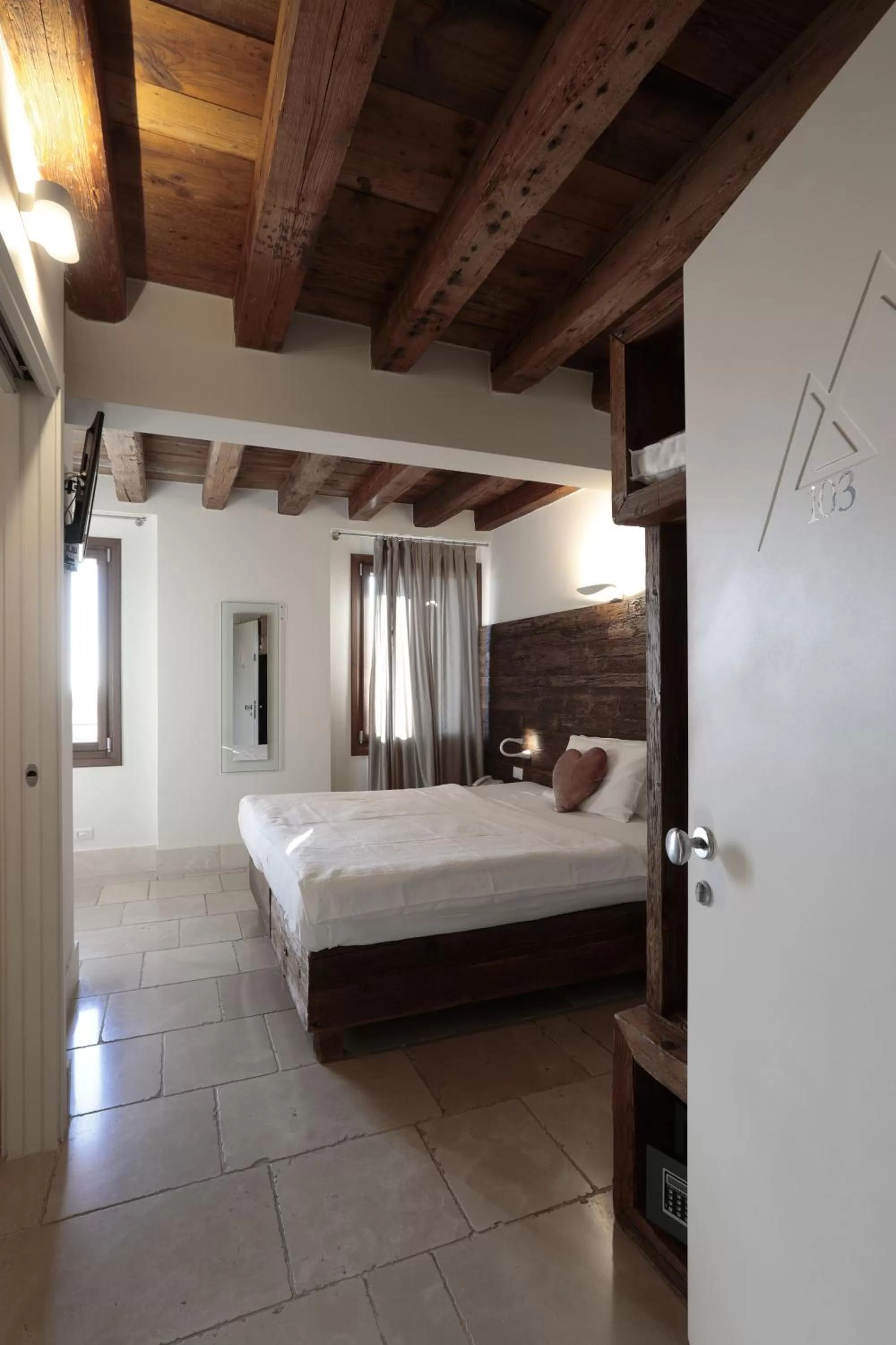 Photo of the whole room, Bed in Hotel Antica Abbazia