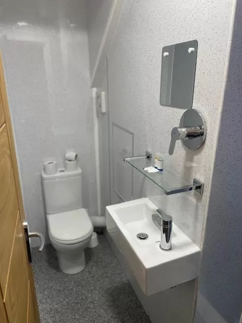 Bathroom in Silver Street Suites