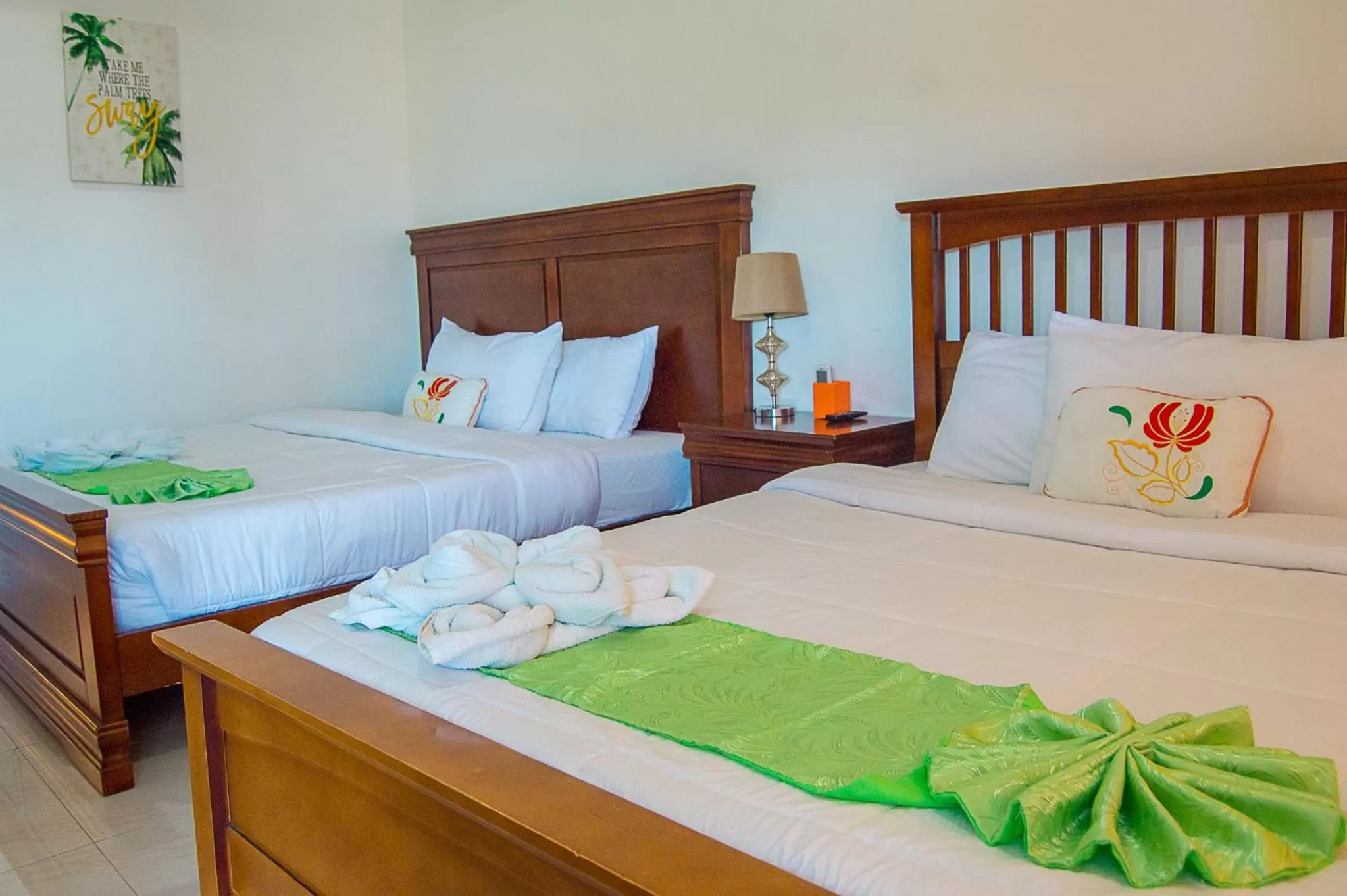 Bed in Moalboal Tropics