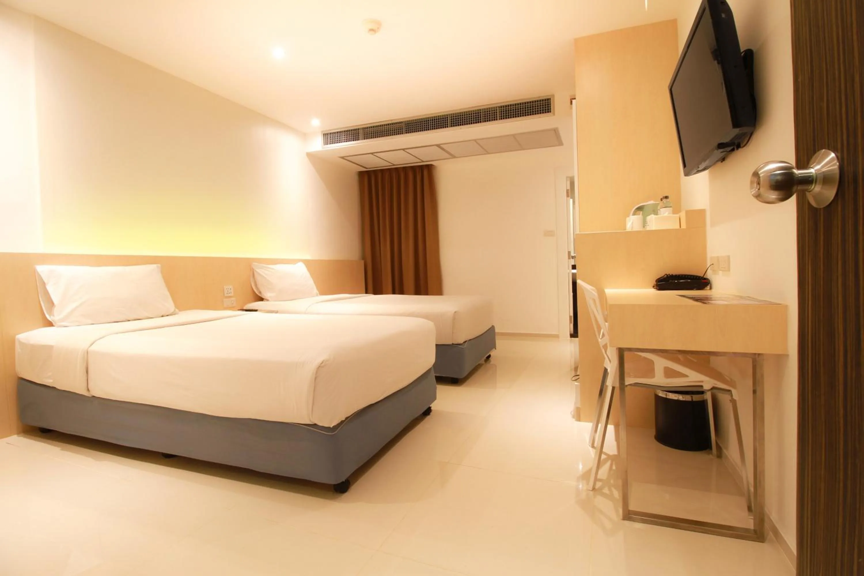 Photo of the whole room, Bed in Ten Stars Hotel