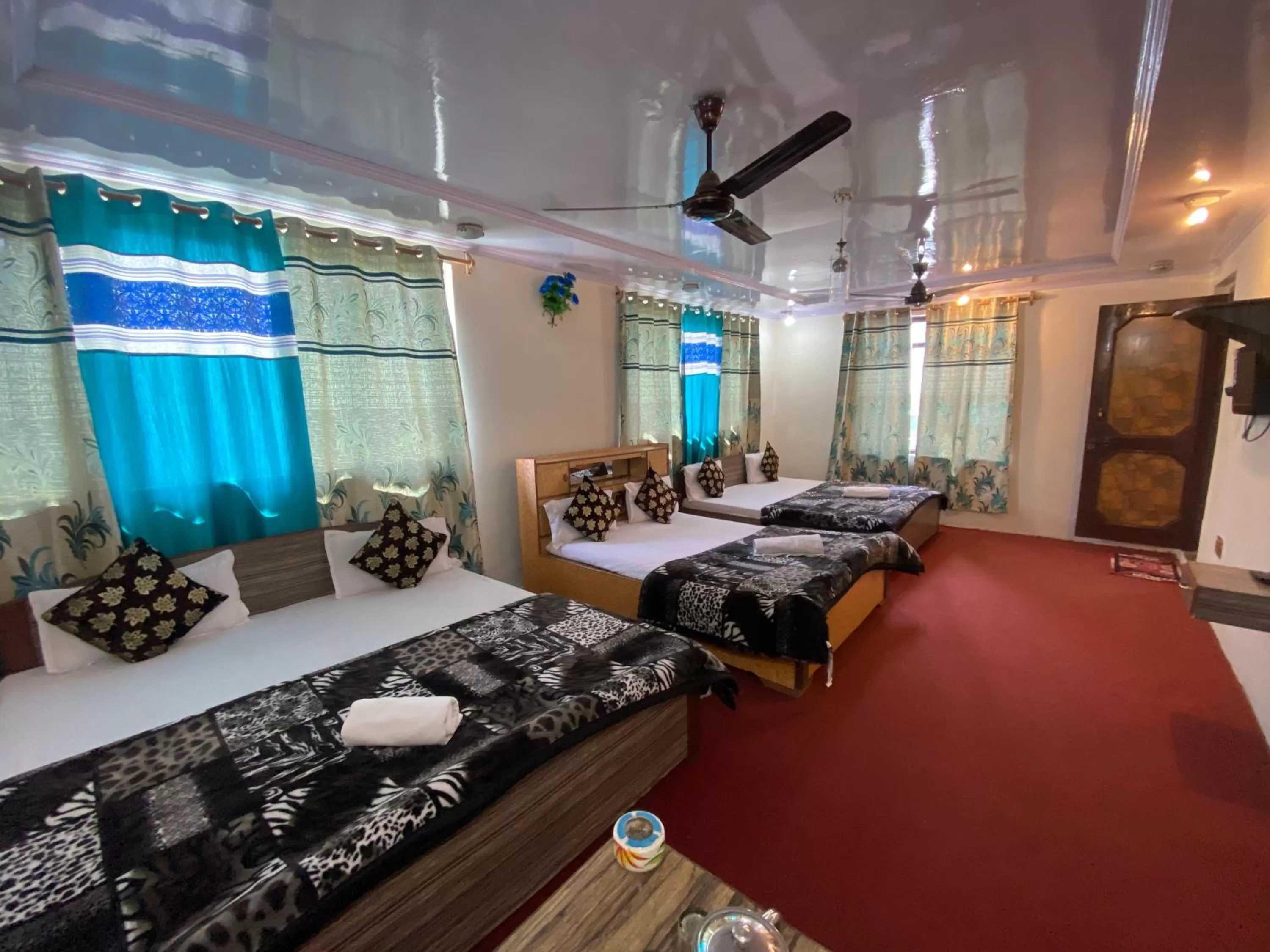 Bed in Hotel Young Mamta