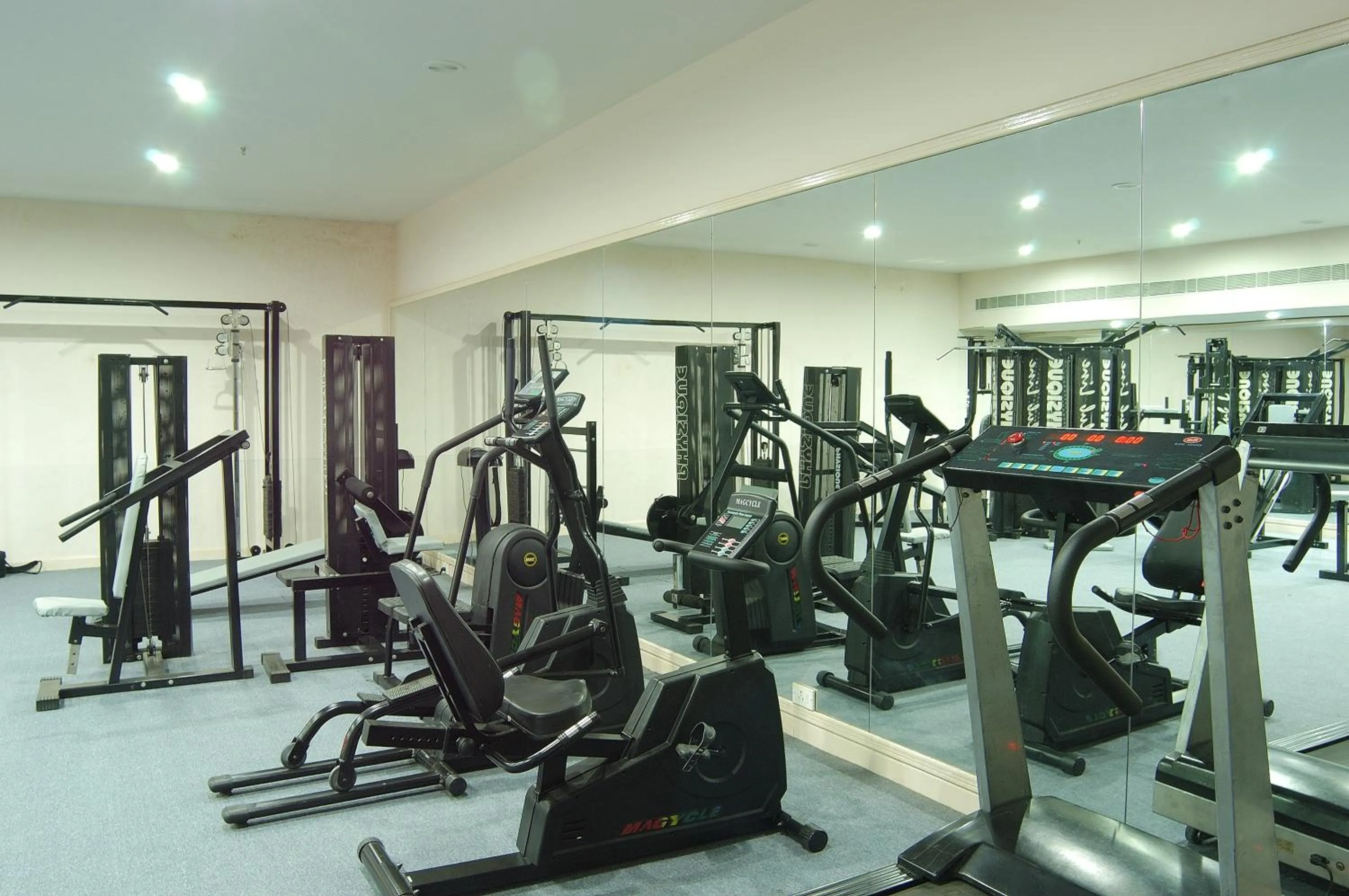 Fitness centre/facilities in KK Royal Hotel & Convention Centre