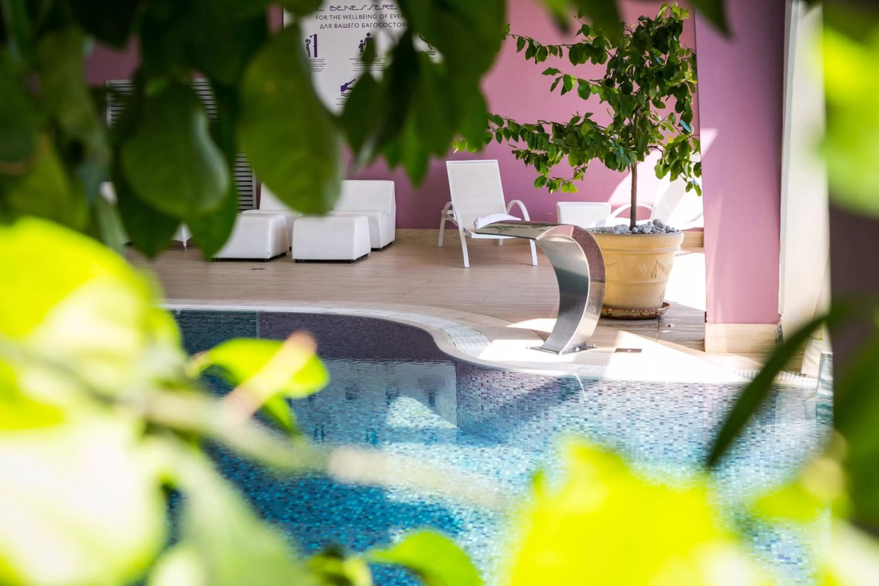 Swimming pool in Yes Hotel Touring & SPA