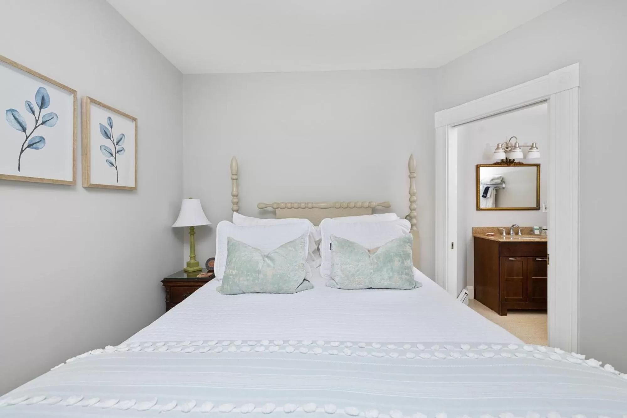 Bedroom, Bed in Noble House Inn