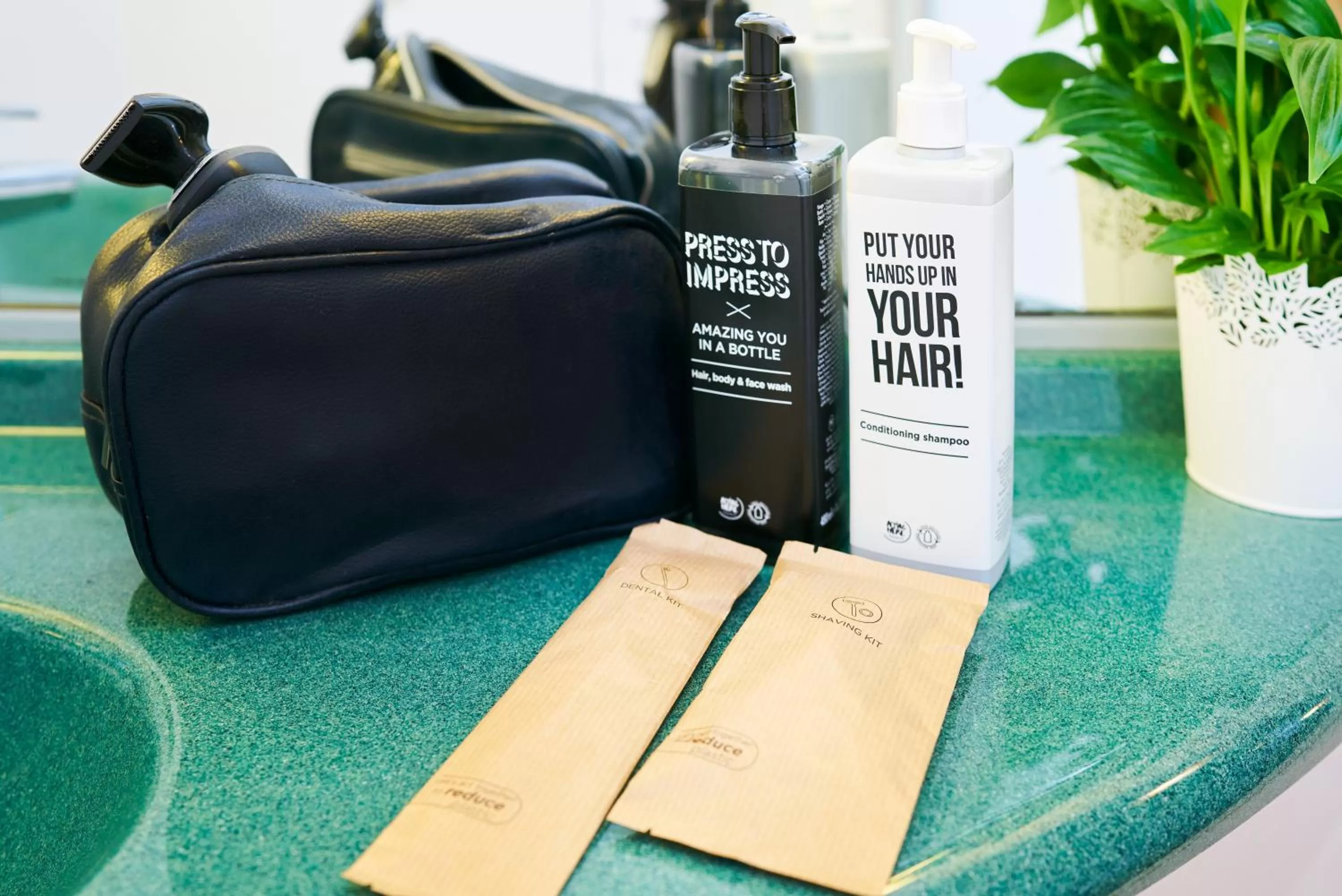 Bathroom in Ibis Como