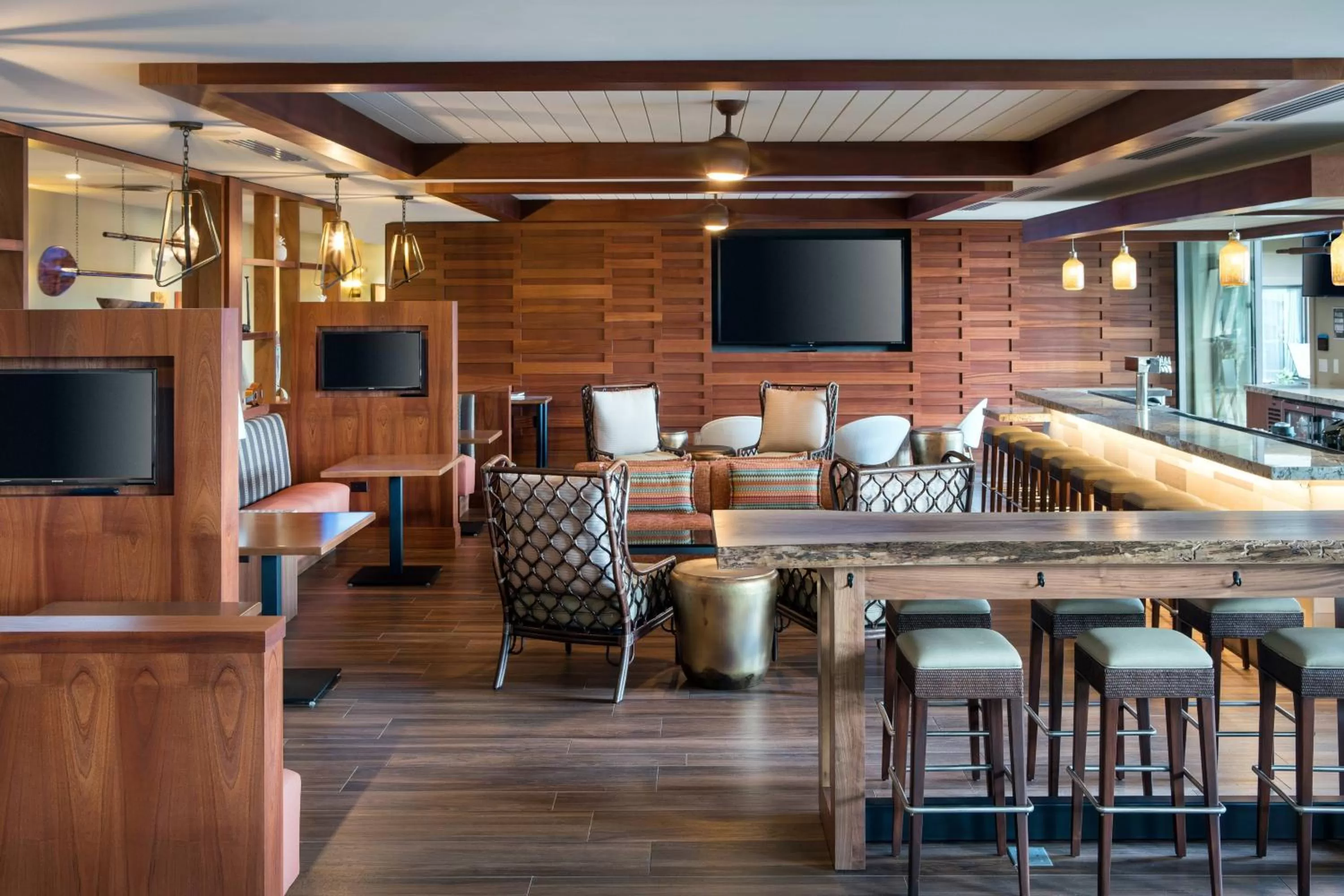 Lounge or bar in Residence Inn by Marriott Maui Wailea
