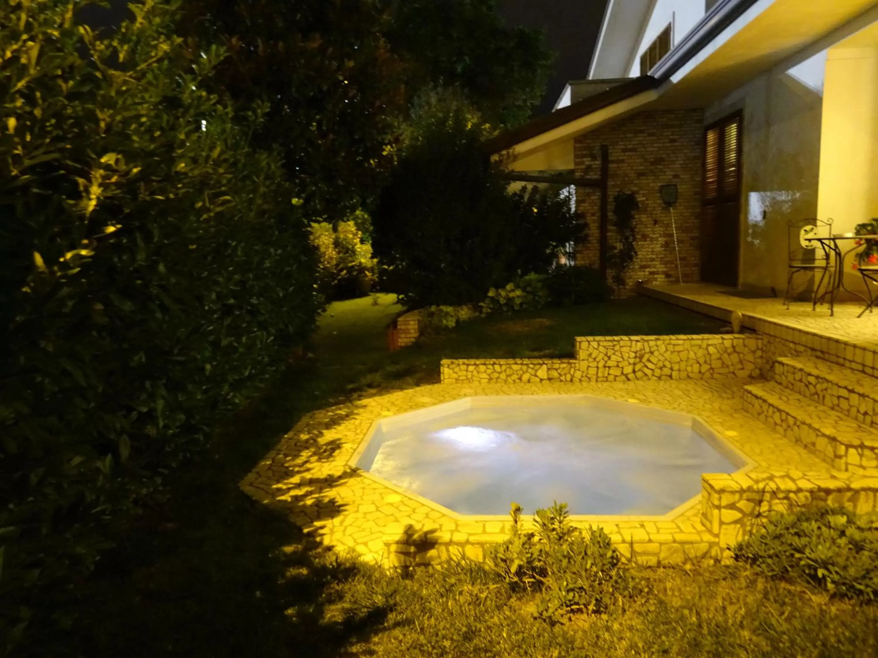 Garden, Swimming Pool in Villa Gioia Rooms
