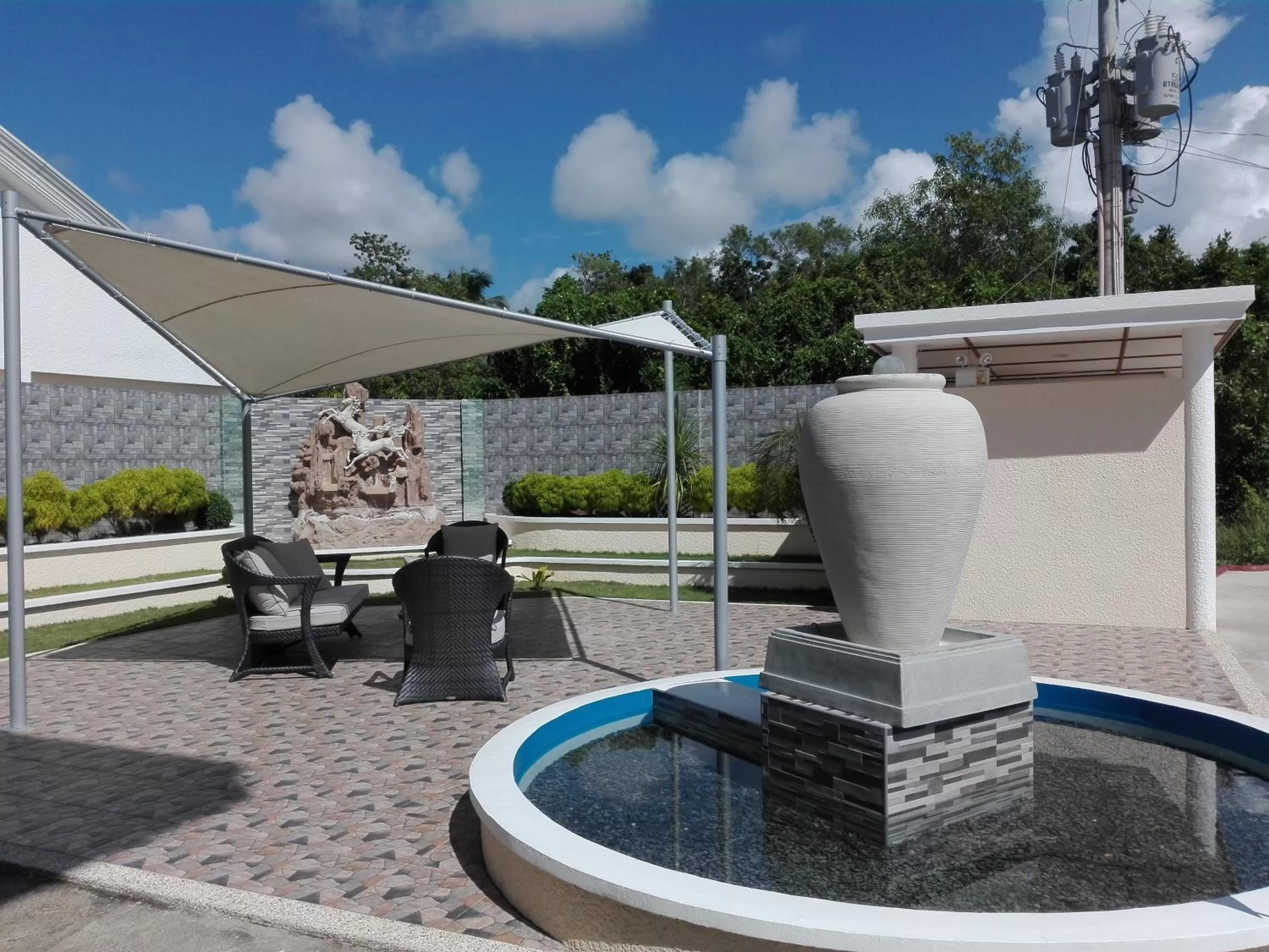 Facade/entrance, Swimming Pool in Jugalis Hotel and Restaurant