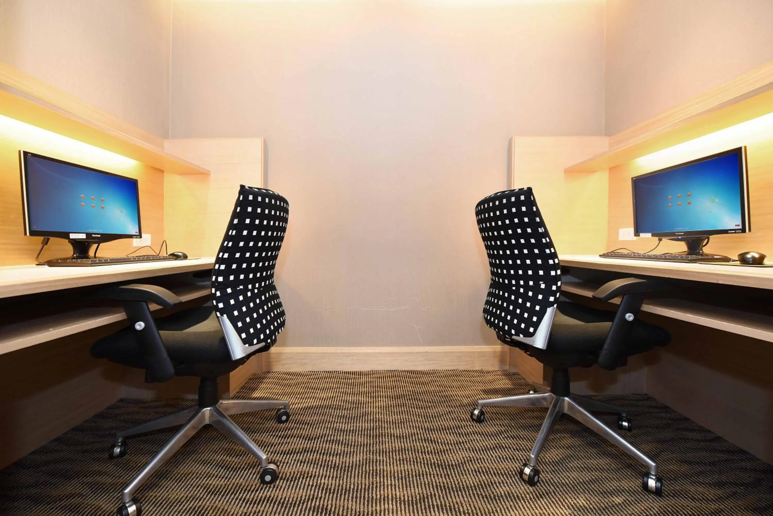 Fullon Hotel Taipei, East