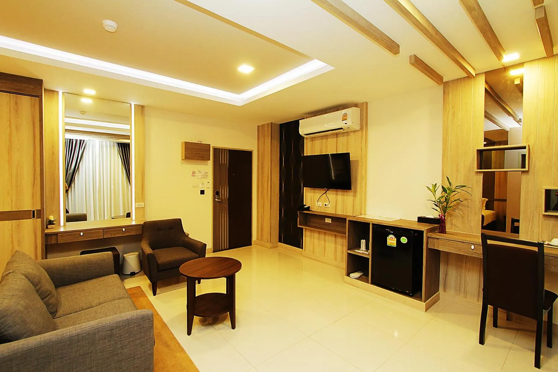 The Contrast i Hotel