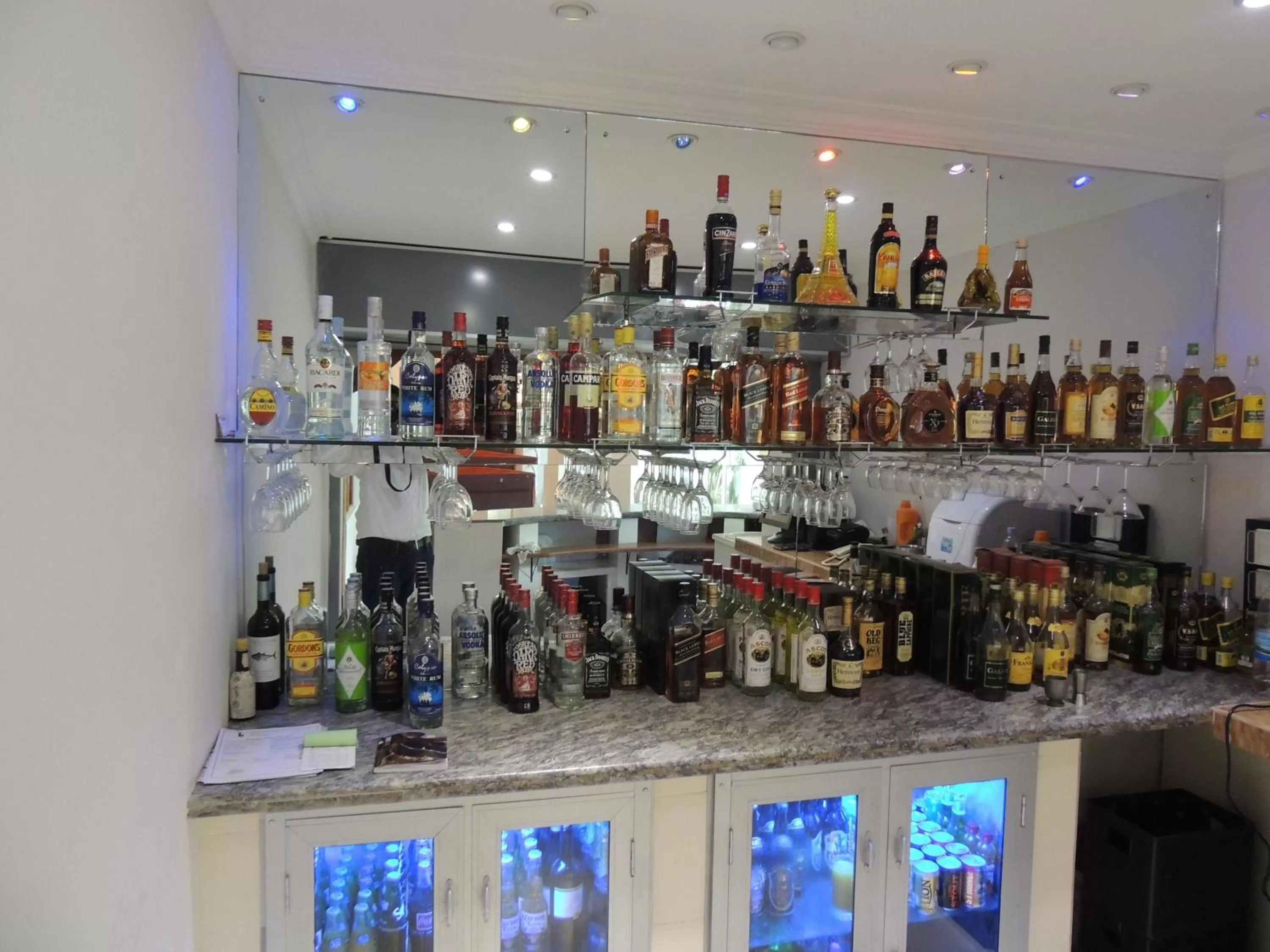 Lounge or bar in Tilko City Hotel Jaffna
