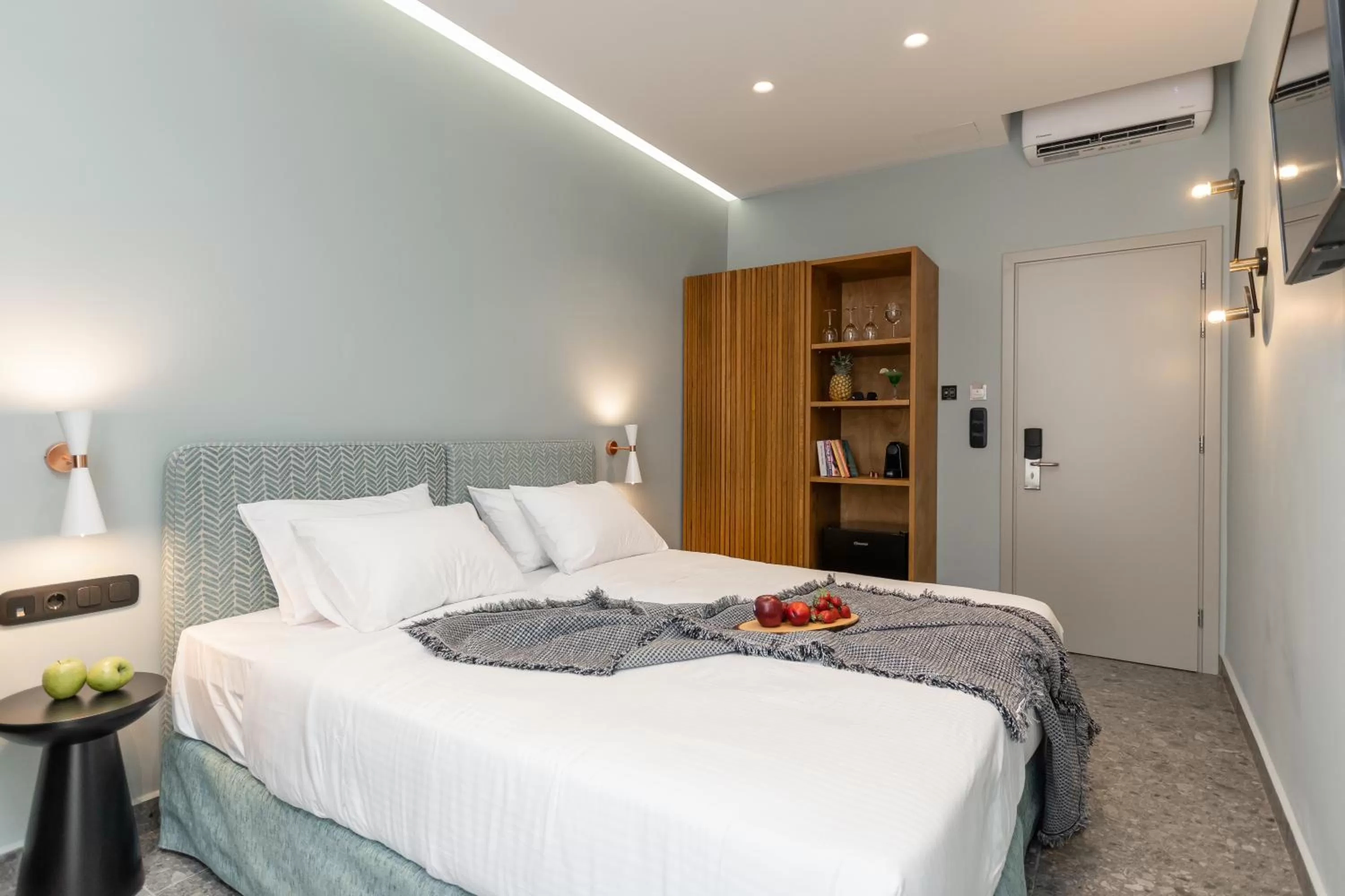 Photo of the whole room, Bed in Argo Boutique Hotel