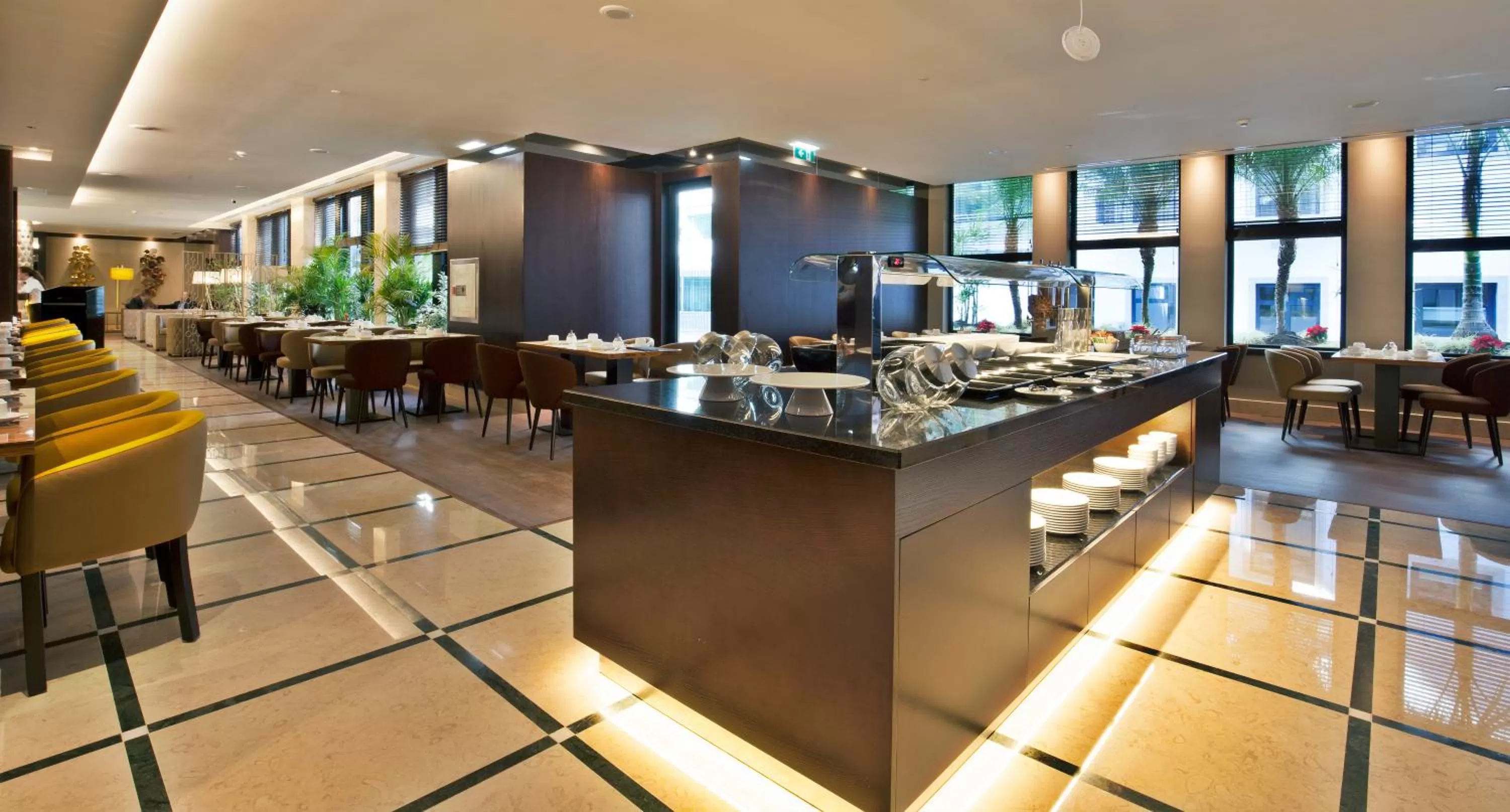 Restaurant/places to eat in TURIM Marquês Hotel