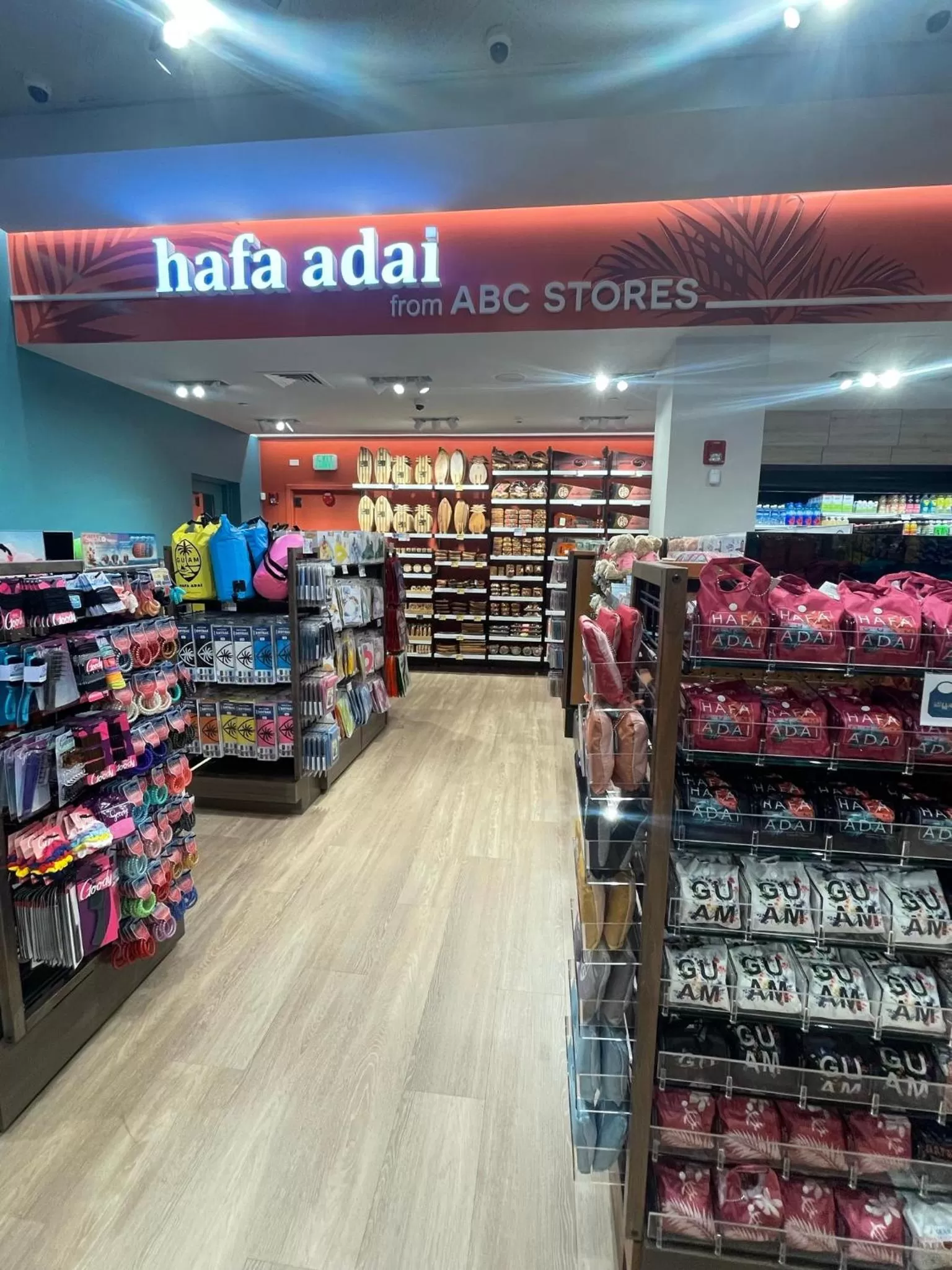 On-site shops in Grand Plaza Hotel