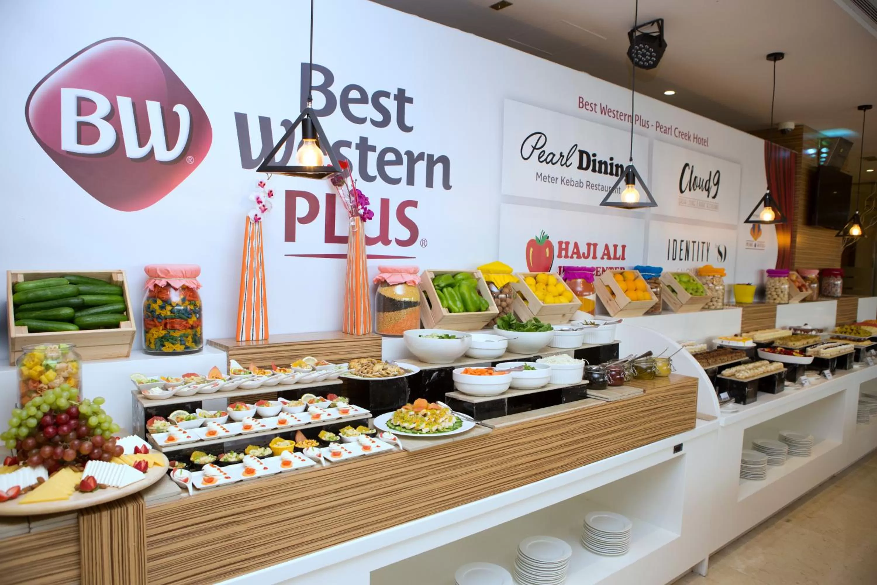 Restaurant/places to eat in Best Western Plus Pearl Creek