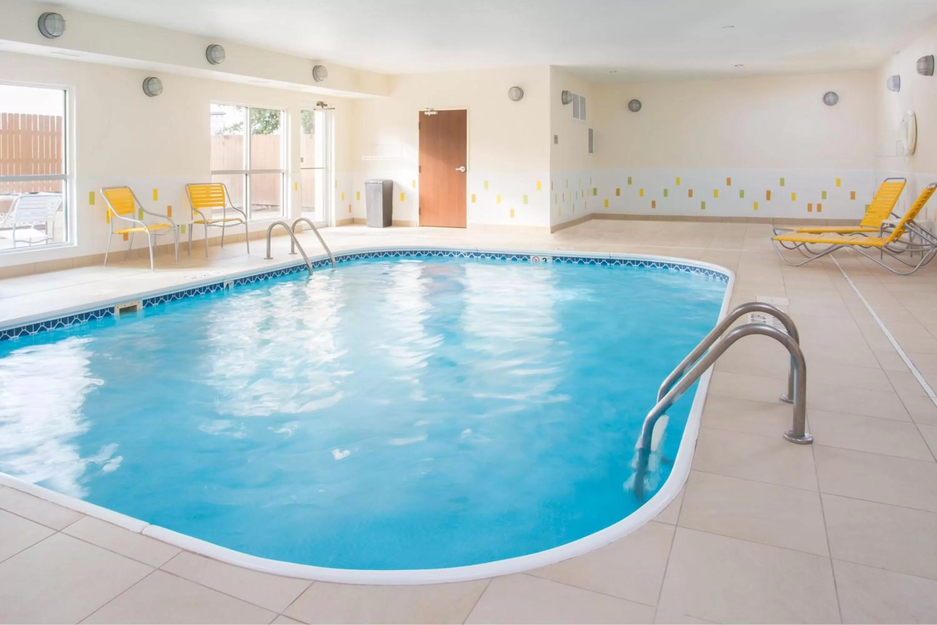 Swimming pool in Fairfield Inn & Suites Temple Belton
