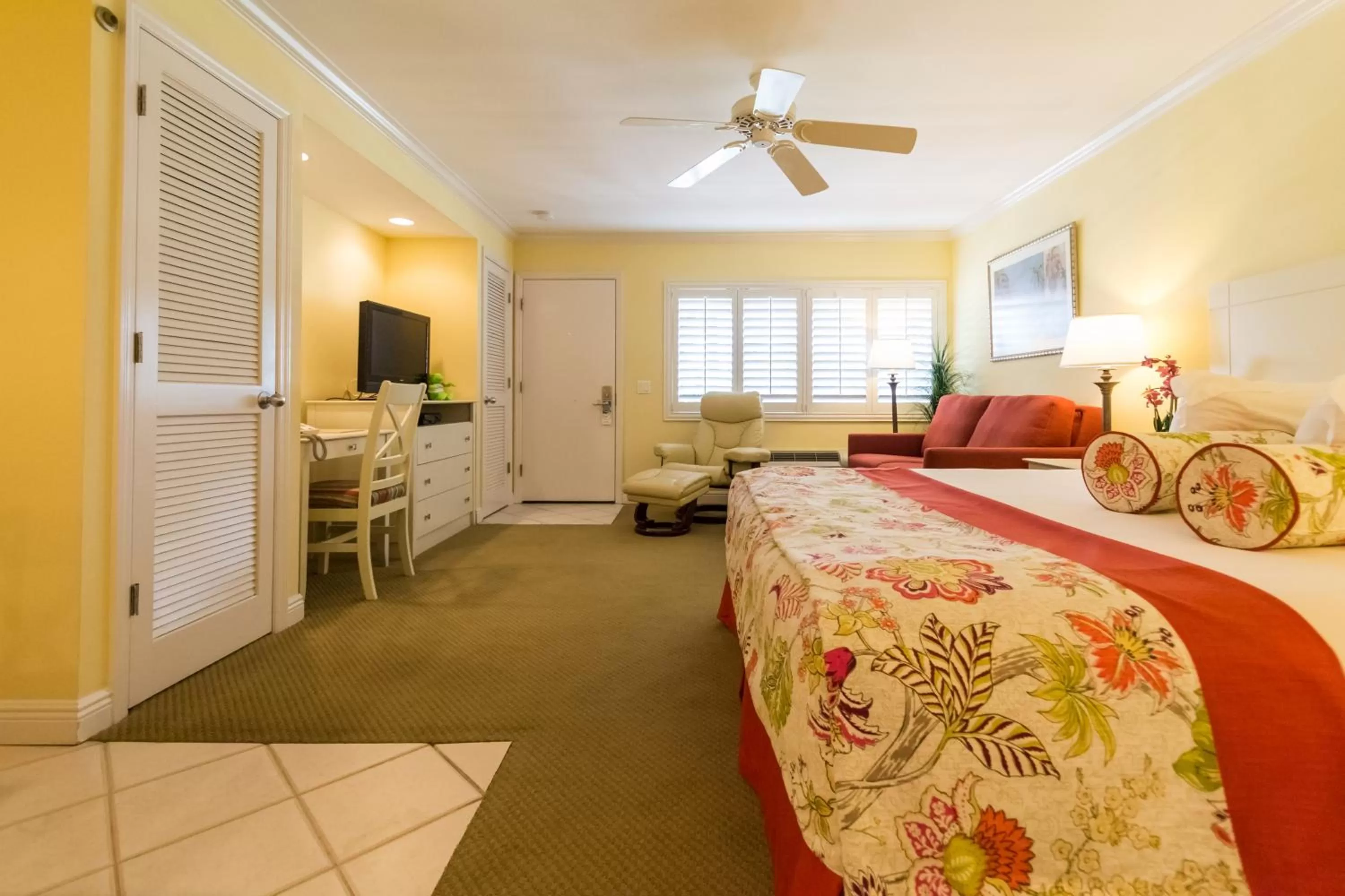 Bed in Inn at the Beach-Venice FLORIDA