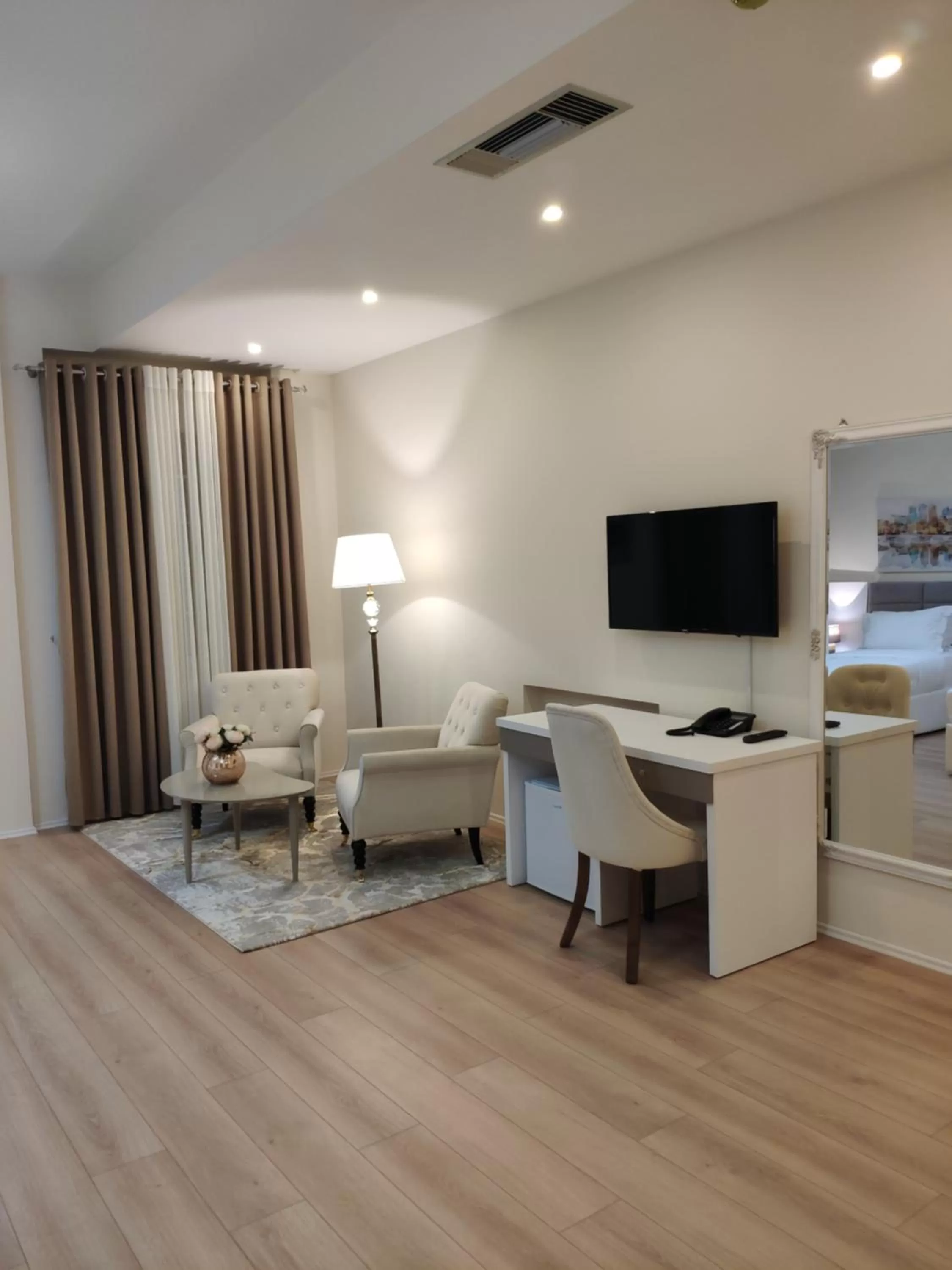 Seating area in Hotel TREVA