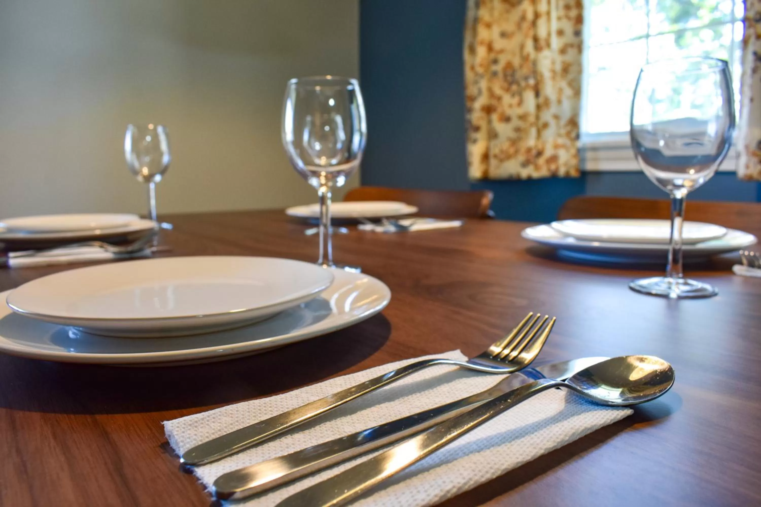 The Central Downtown Inn Suites